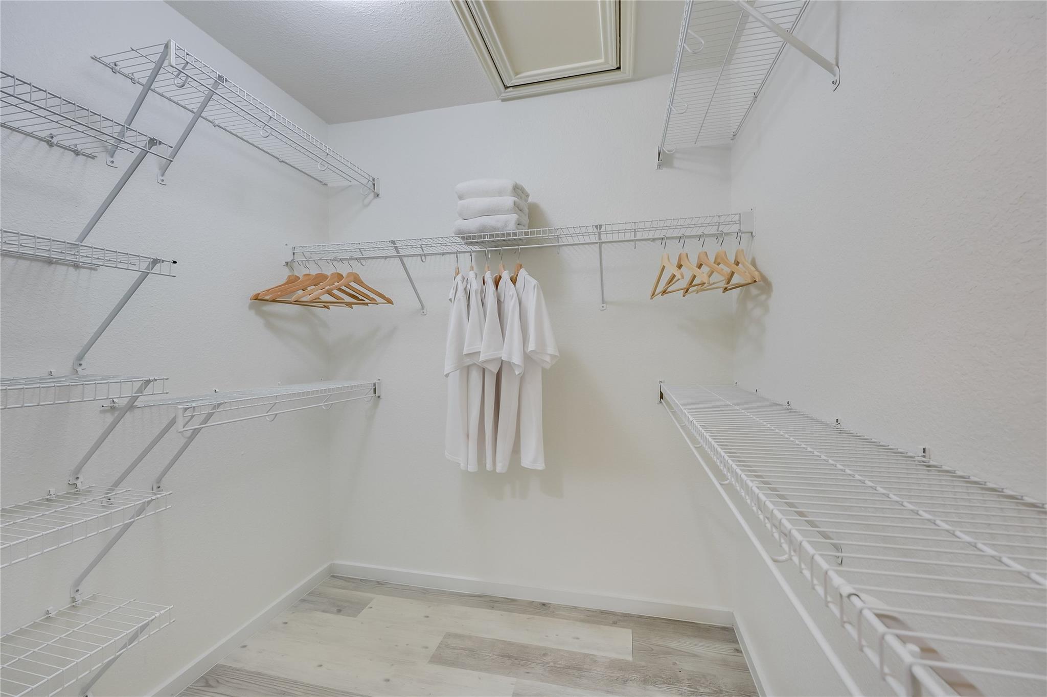 1900 Scofield Ridge Pkwy # 501, Austin, TX 78727