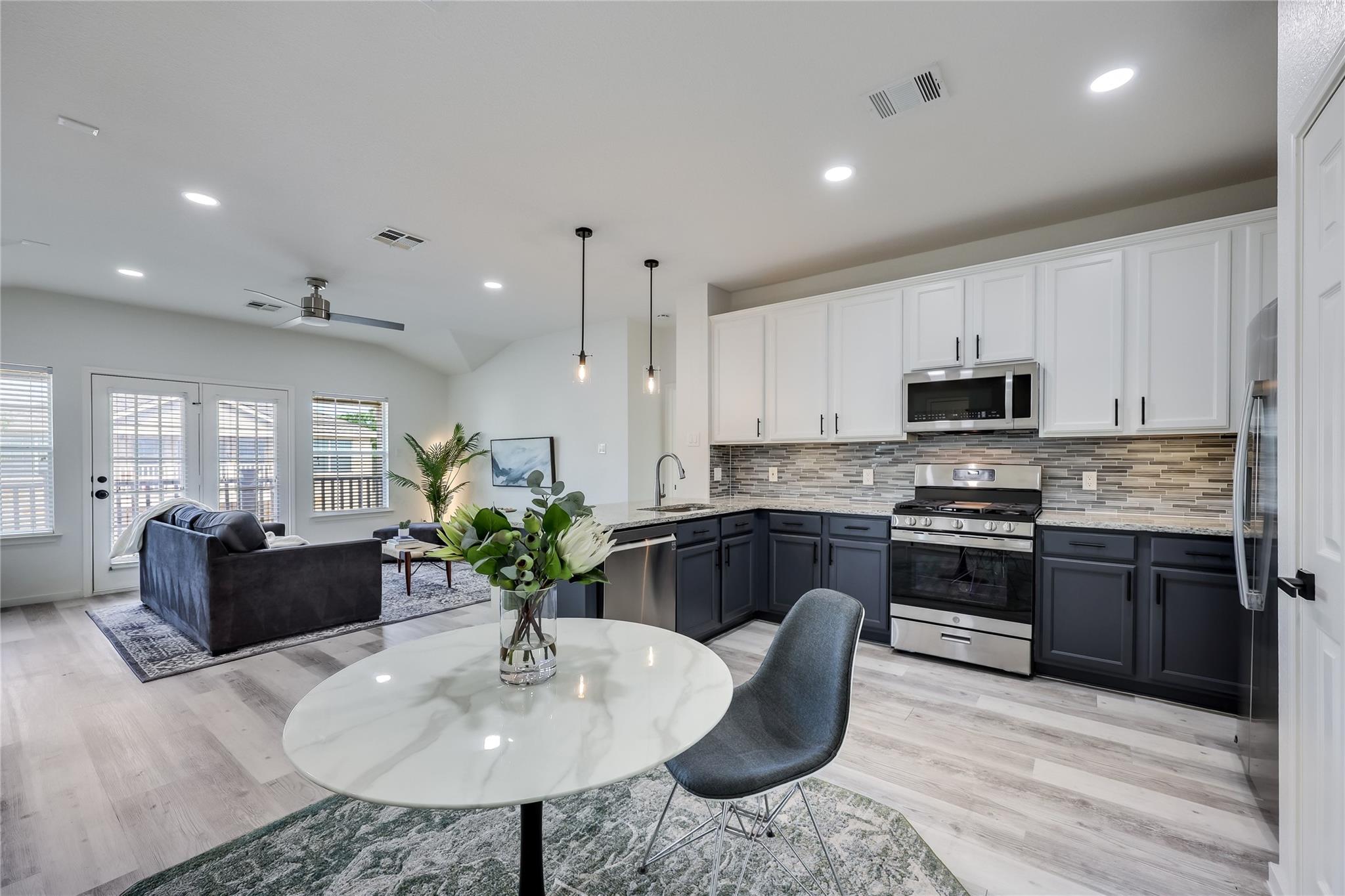 1900 Scofield Ridge Pkwy # 501, Austin, TX 78727