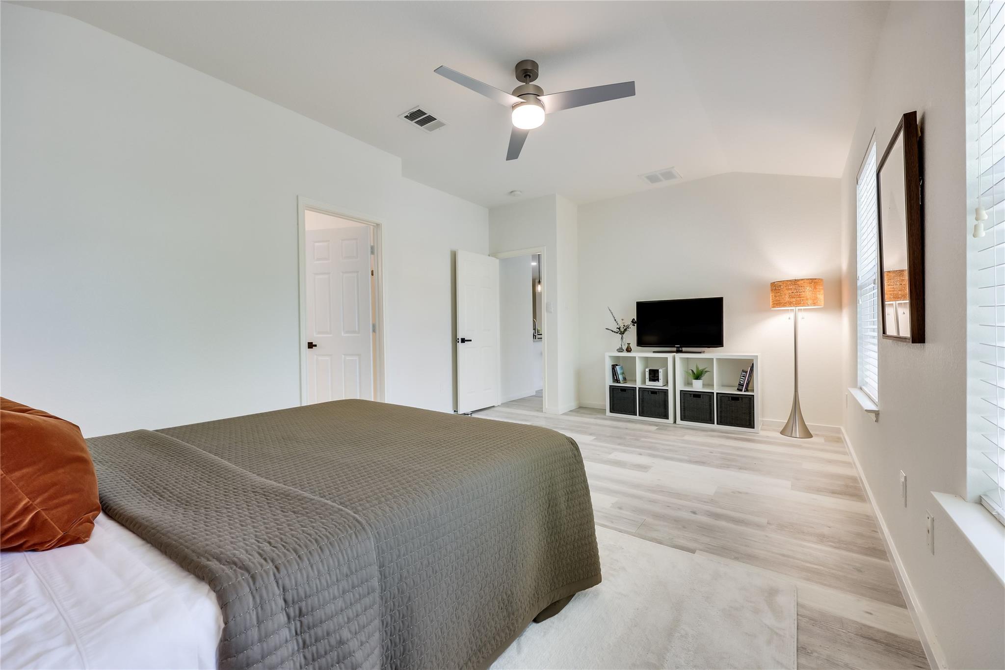 1900 Scofield Ridge Pkwy # 501, Austin, TX 78727