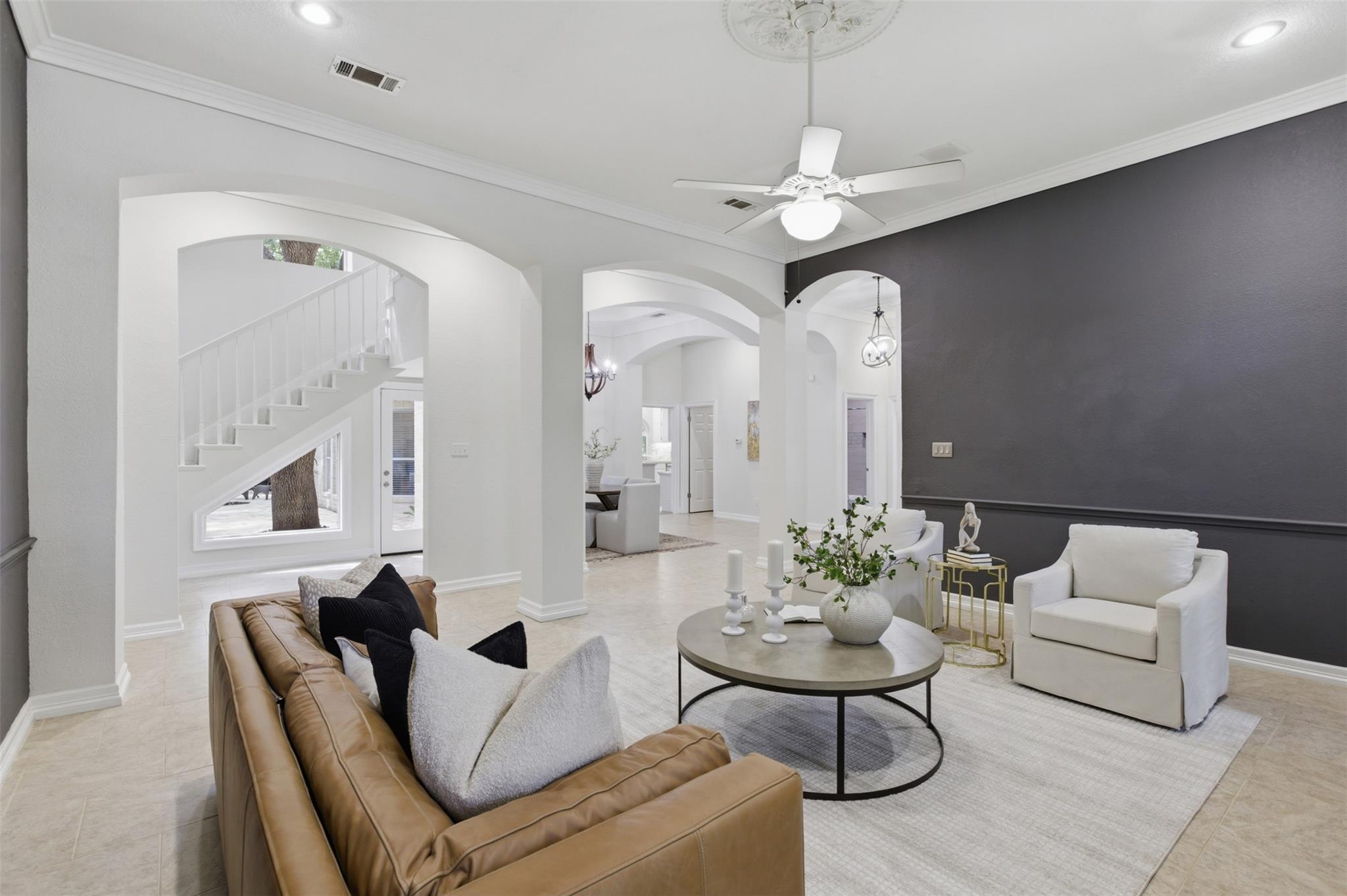 9 Hillway Dr, Round Rock, TX 78664