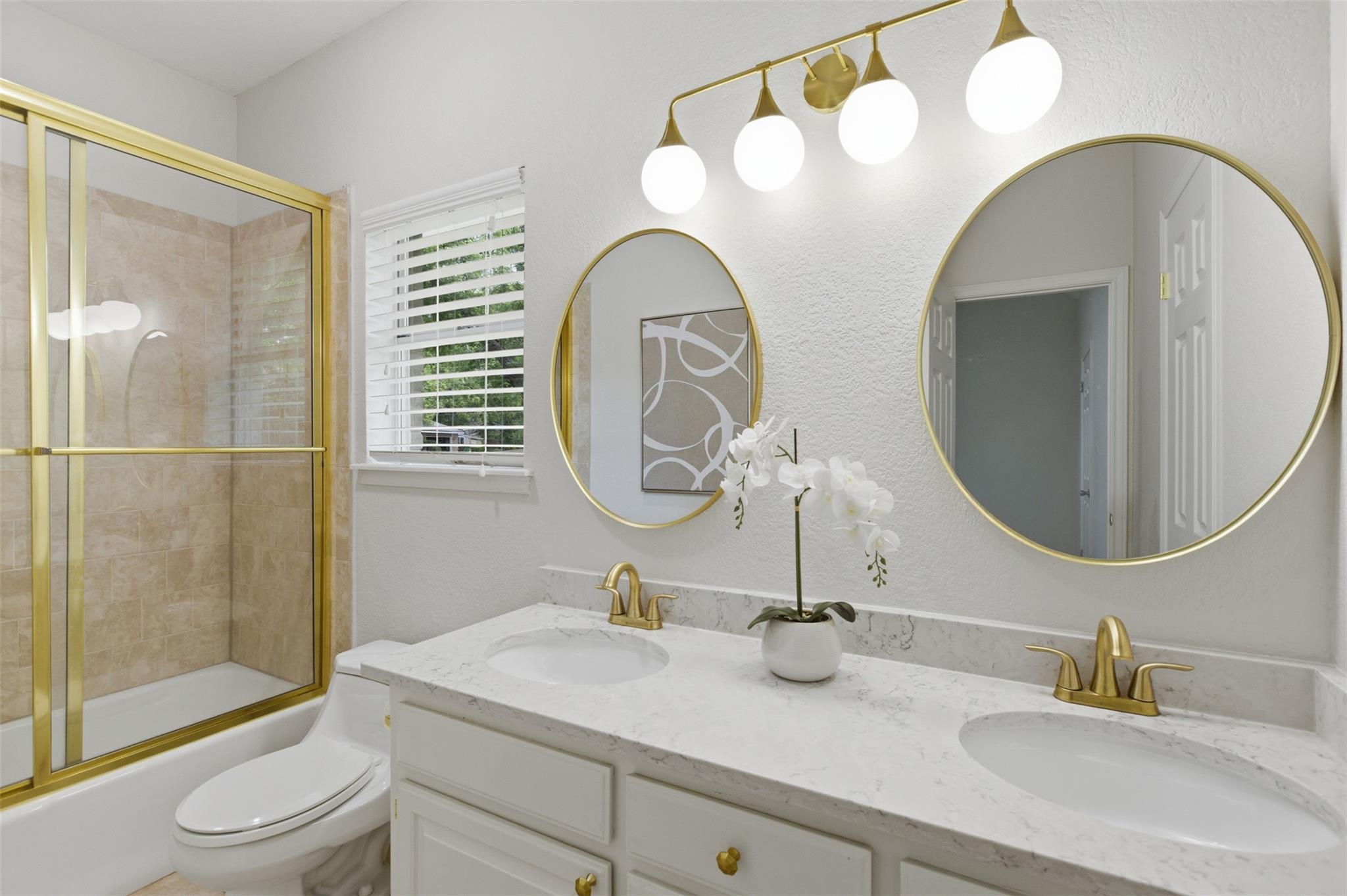 9 Hillway Dr, Round Rock, TX 78664