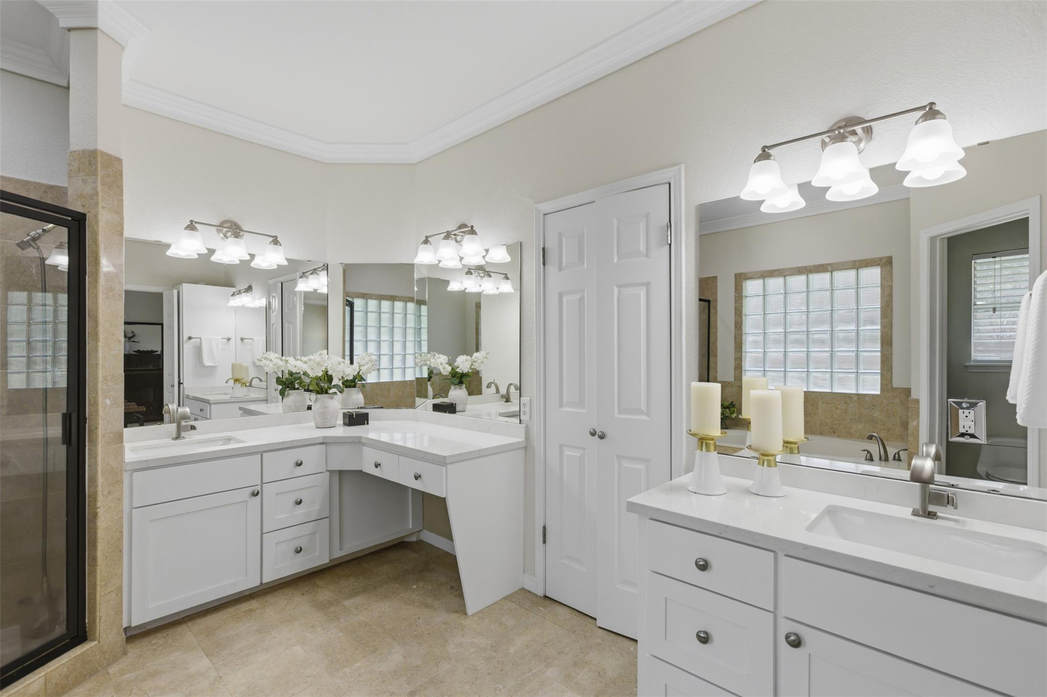 9 Hillway Dr, Round Rock, TX 78664