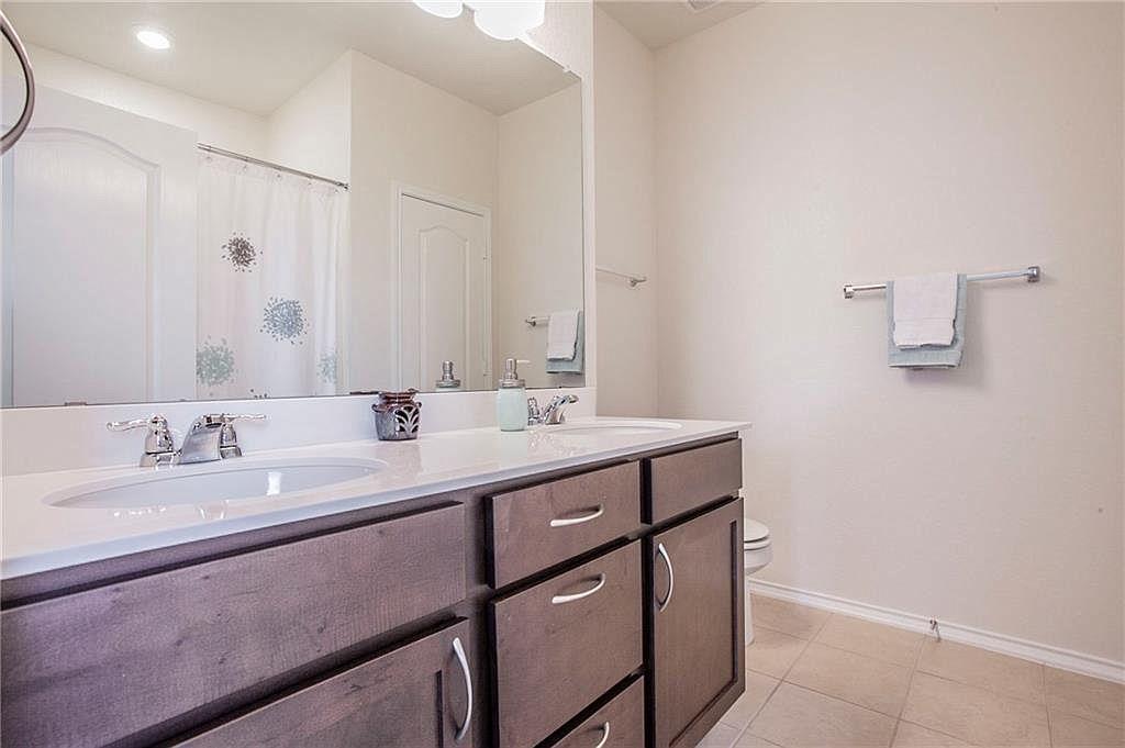 811 Sawbuck Dr, Pflugerville, TX 78660