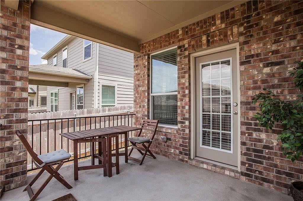 811 Sawbuck Dr, Pflugerville, TX 78660