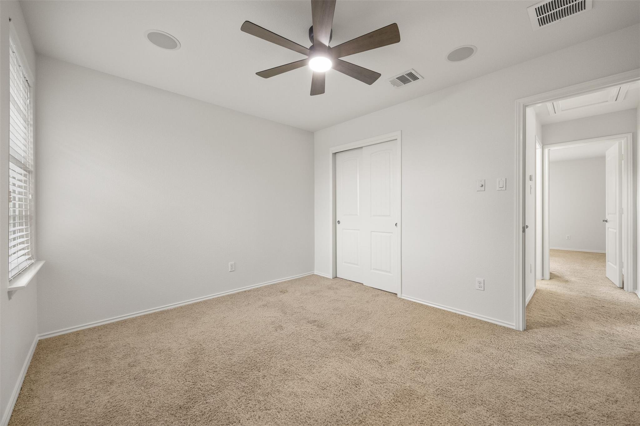 1072 Four Seasons Farm Dr, Kyle, TX 78640