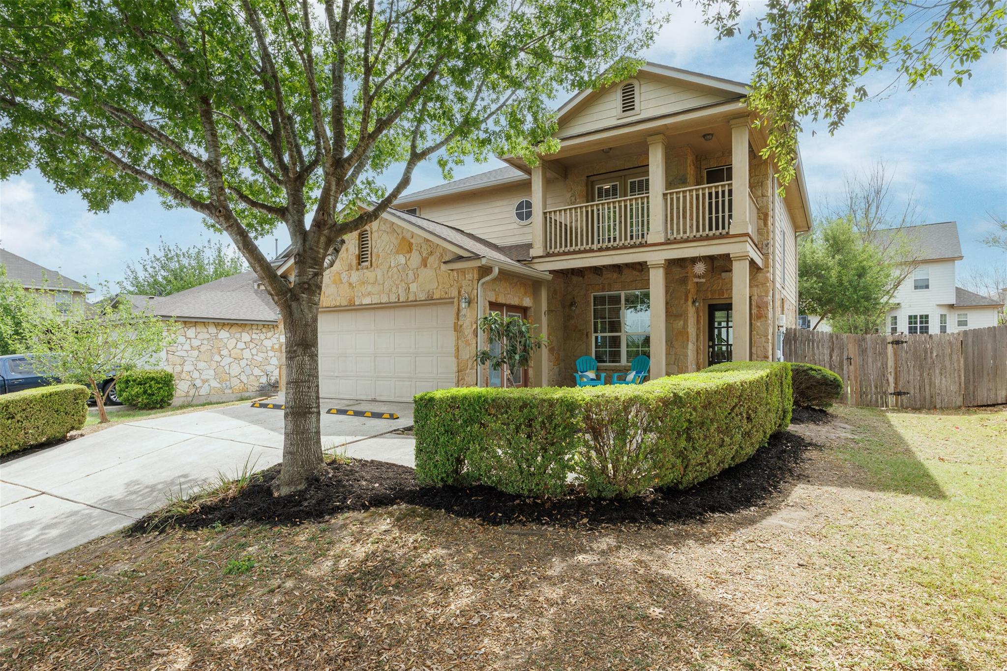 1072 Four Seasons Farm Dr, Kyle, TX 78640