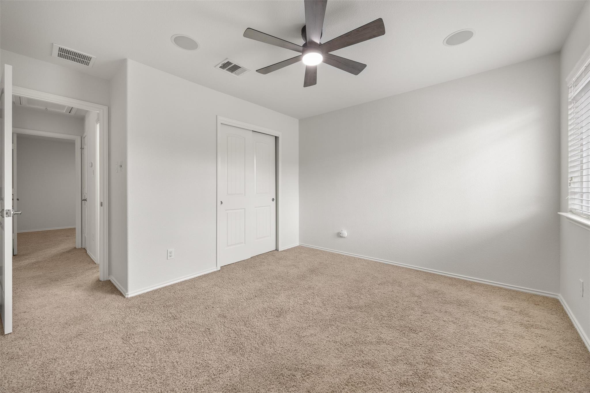 1072 Four Seasons Farm Dr, Kyle, TX 78640