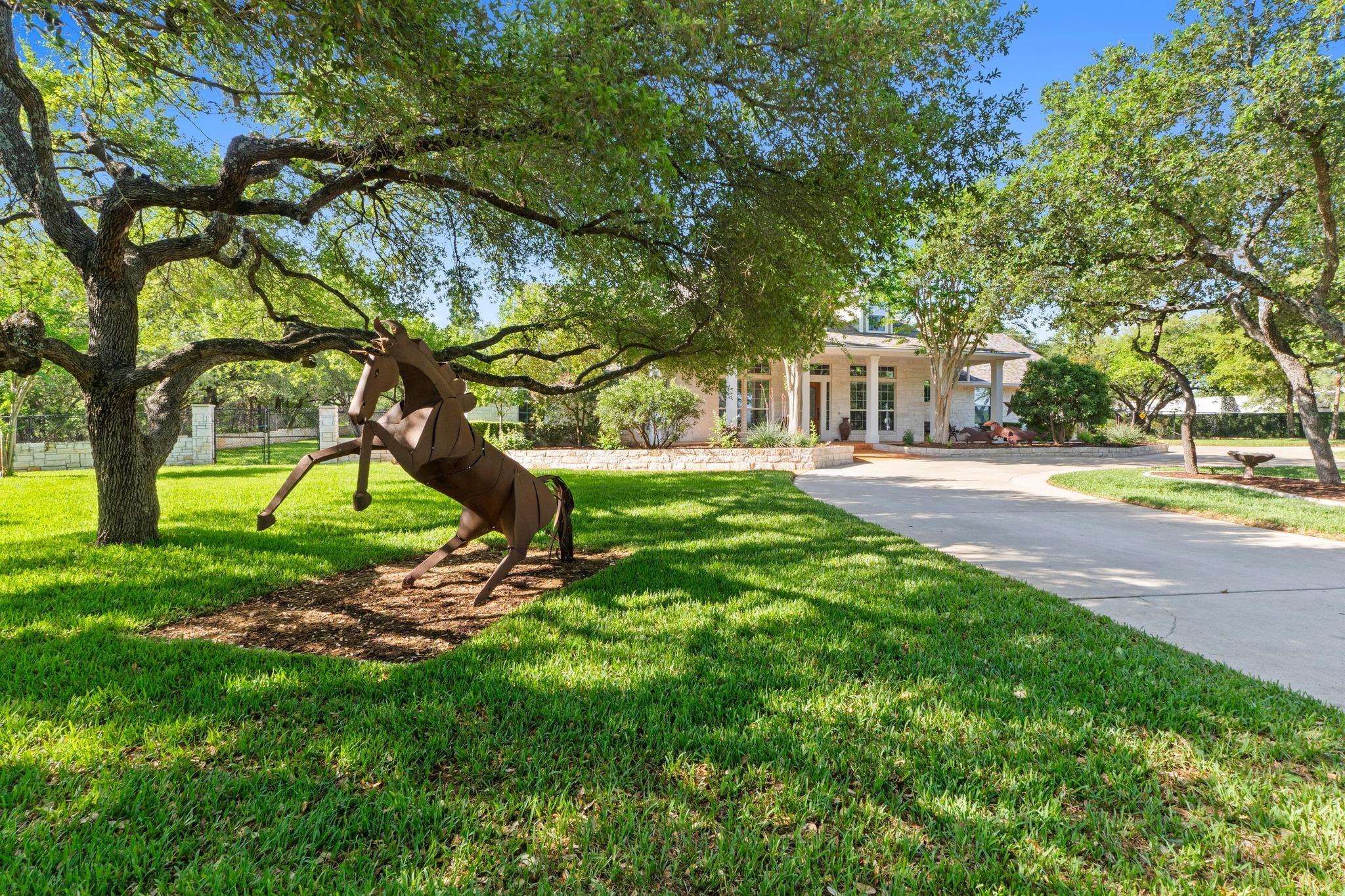 135 N TUMBLEWEED Trl, Austin, TX 78733