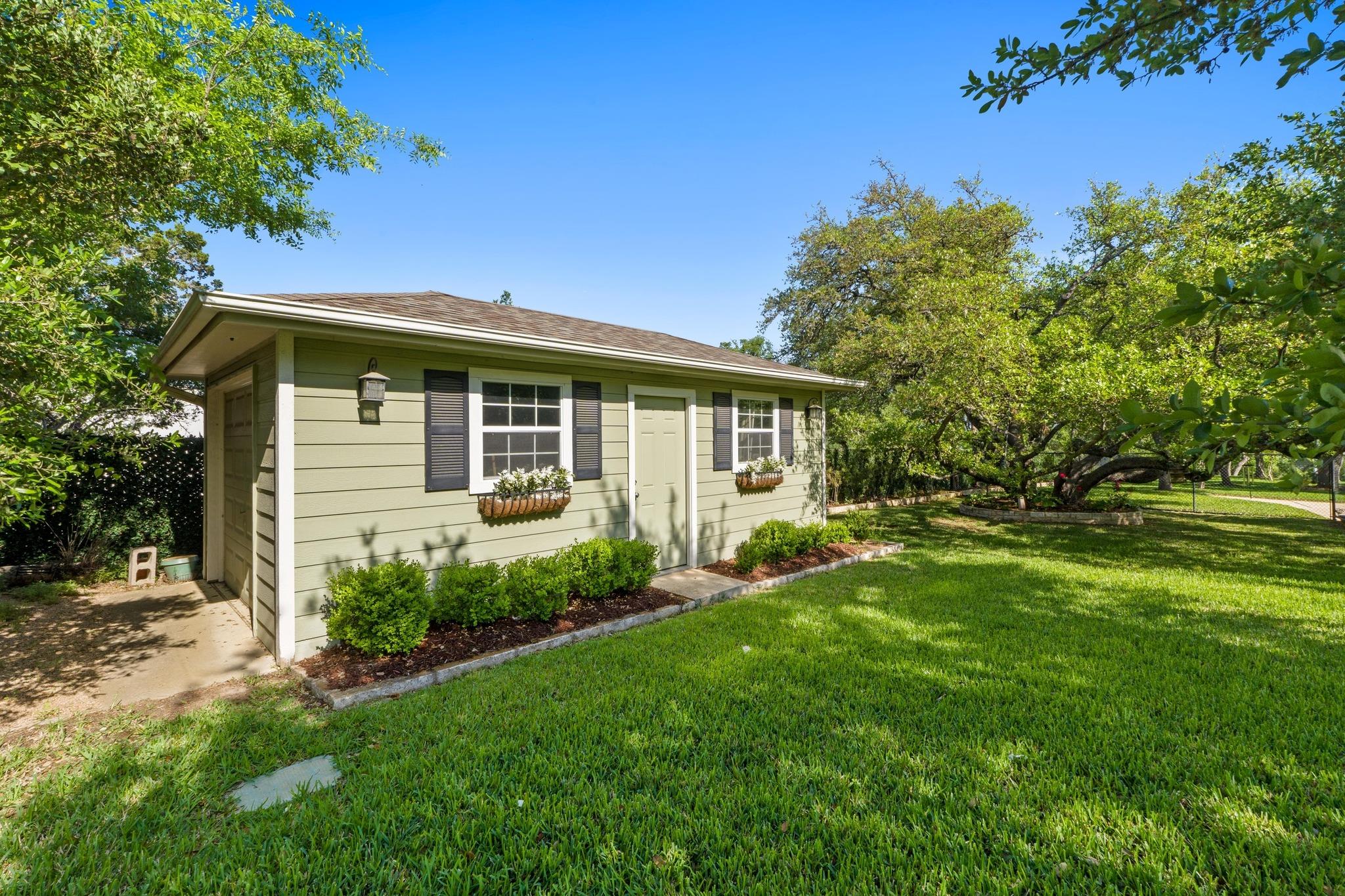 135 N TUMBLEWEED Trl, Austin, TX 78733