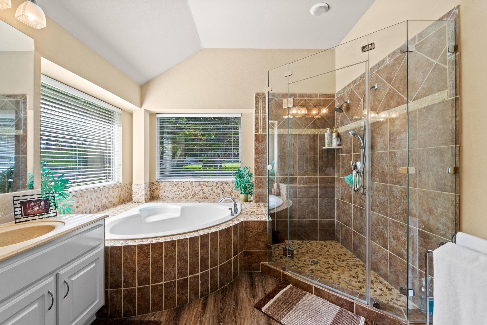 135 N TUMBLEWEED Trl, Austin, TX 78733