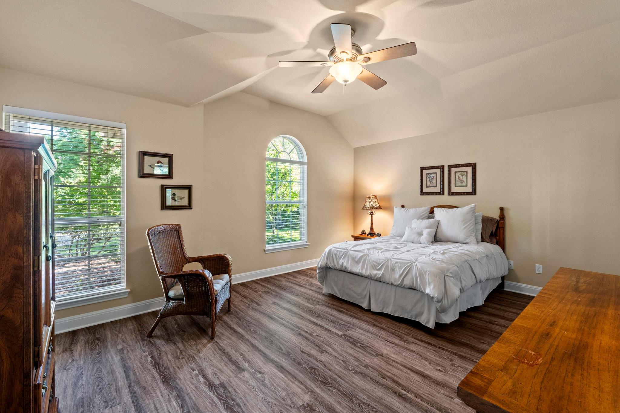 135 N TUMBLEWEED Trl, Austin, TX 78733