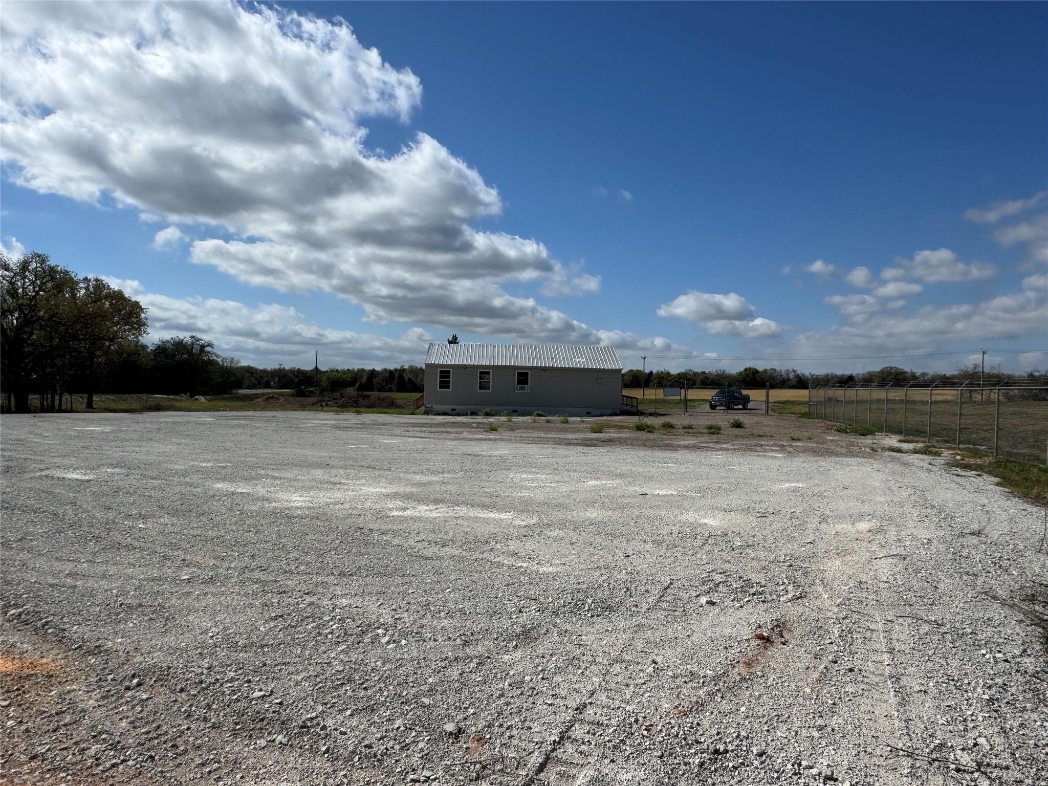 000 E US 290 Freeway, Elgin, TX 78621