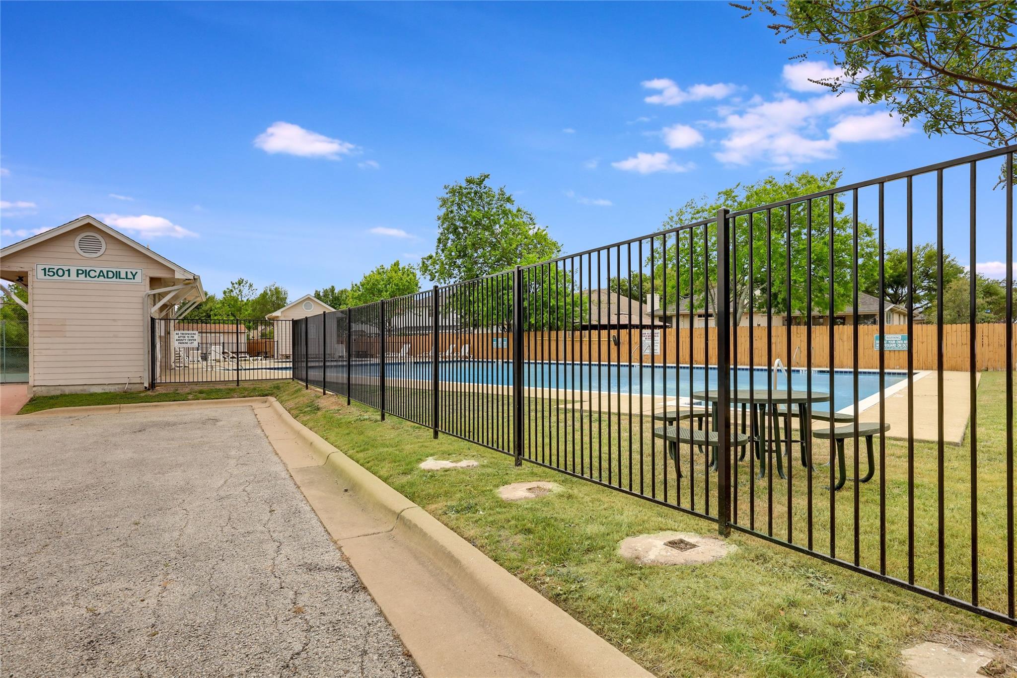 1549 Jerusalem Dr, Round Rock, TX 78664