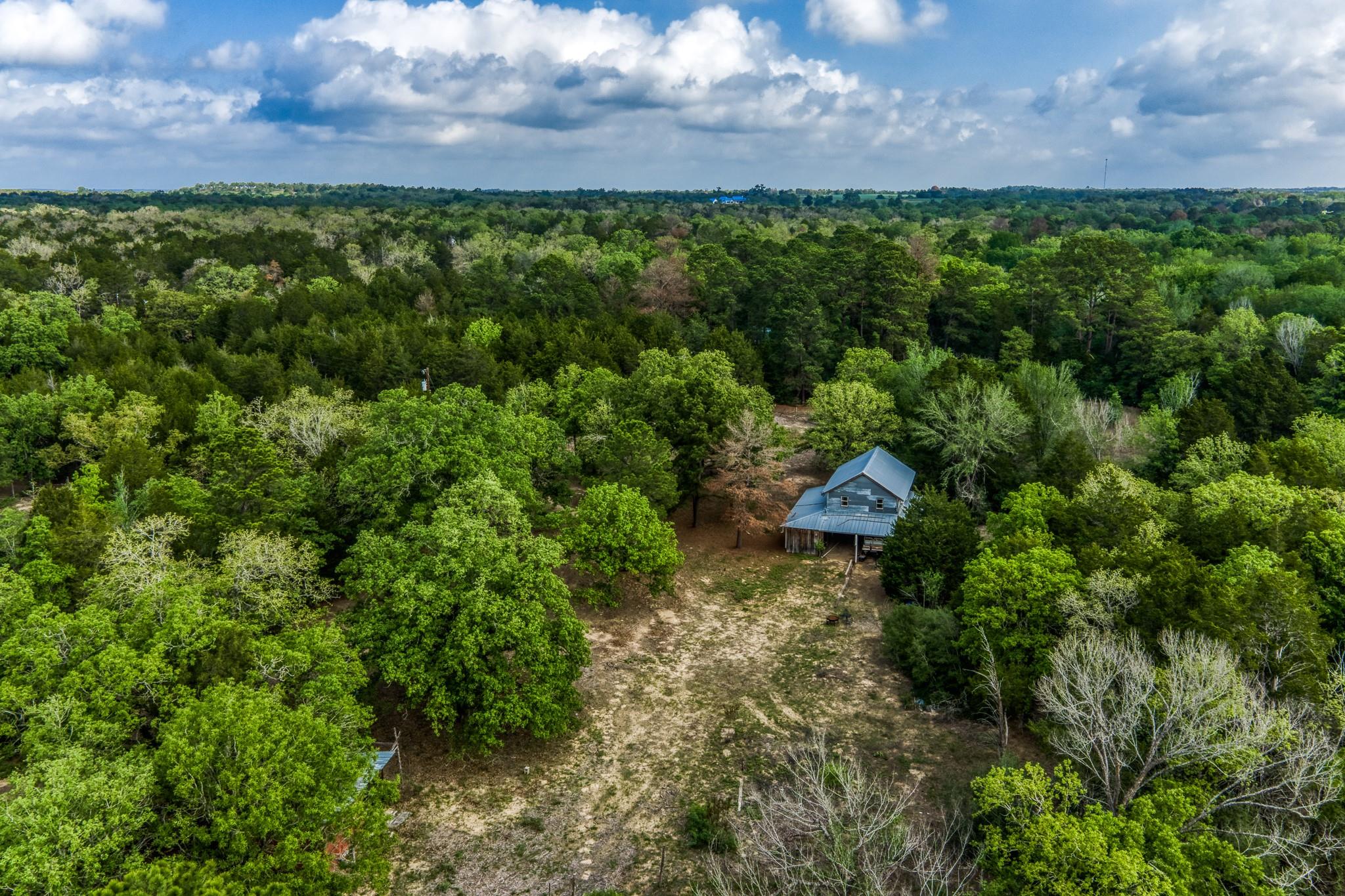 242 Cody Ln, Bastrop, TX 78602
