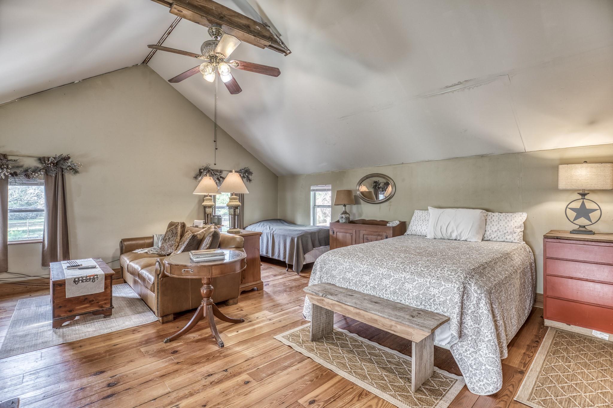 242 Cody Ln, Bastrop, TX 78602