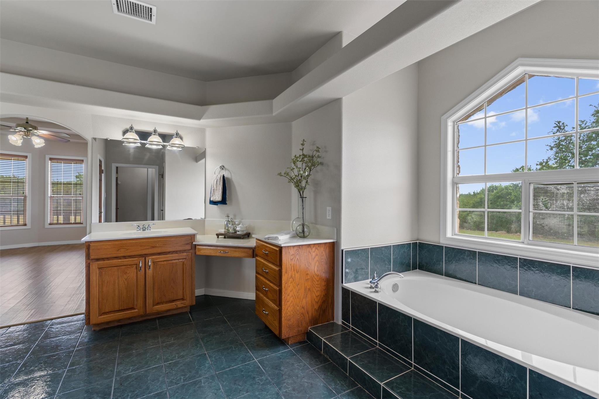 144 D B Wood Rd, Georgetown, TX 78628