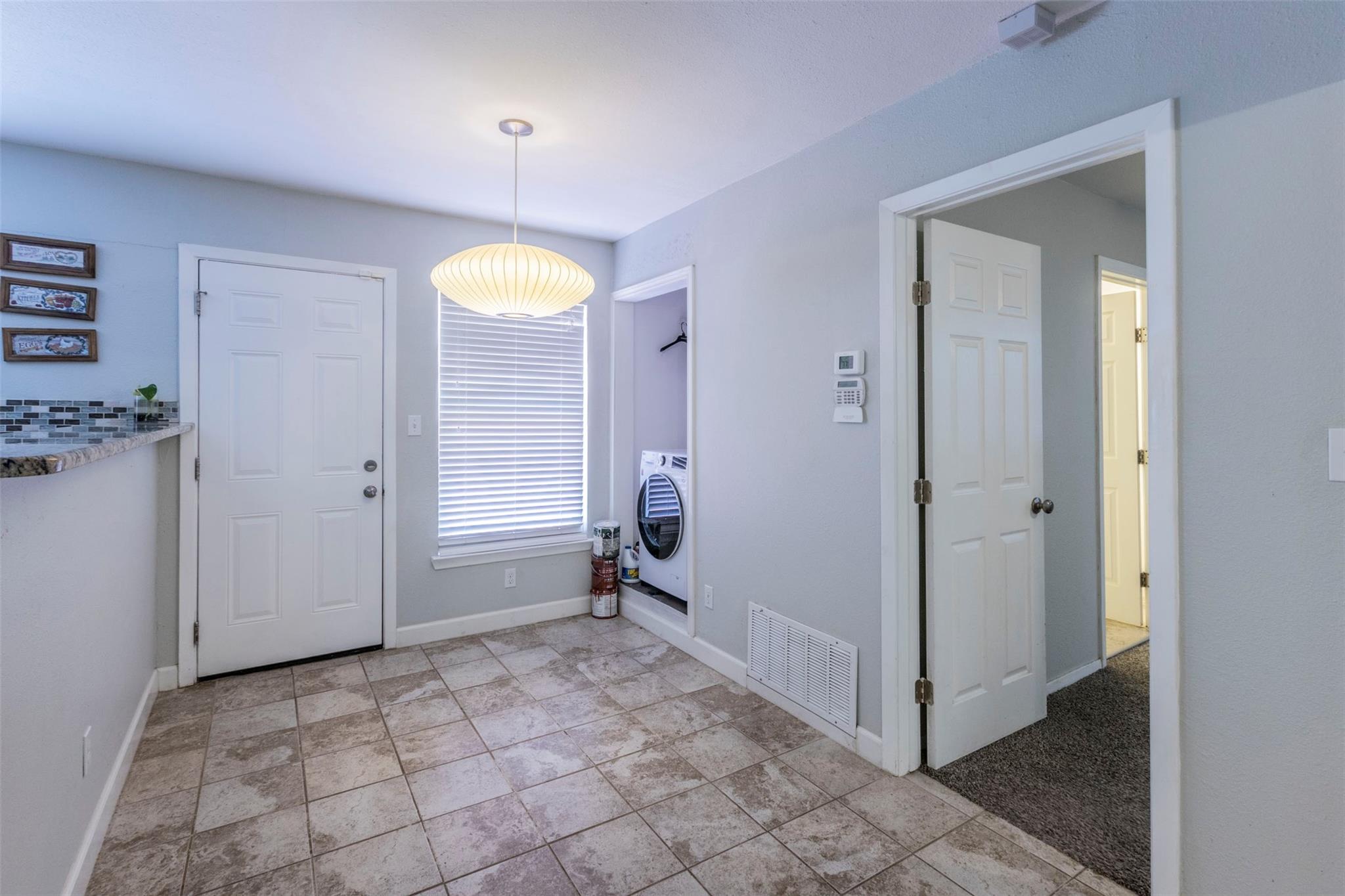 2903 Rogge Ln, Austin, TX 78723