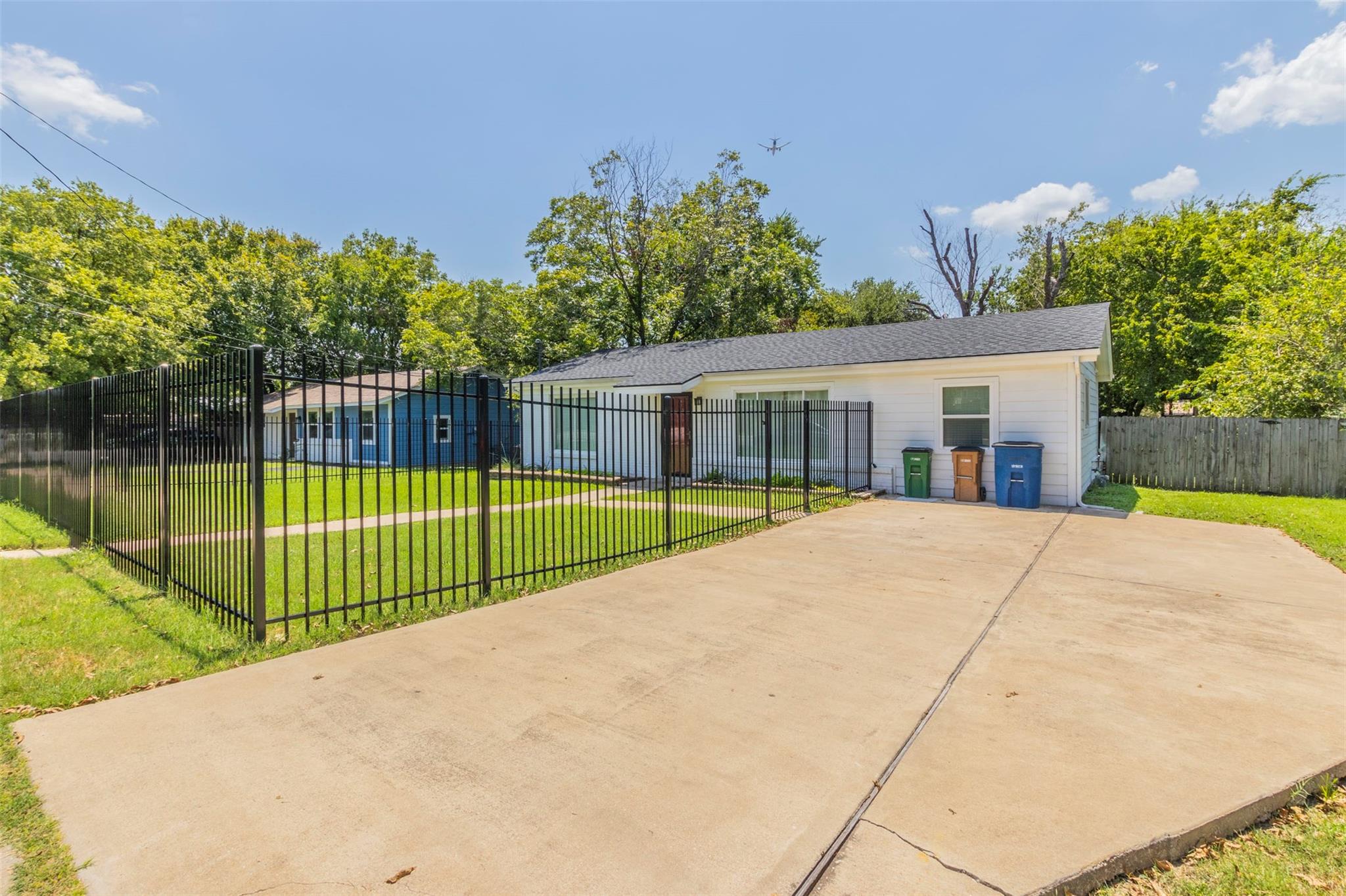 2903 Rogge Ln, Austin, TX 78723