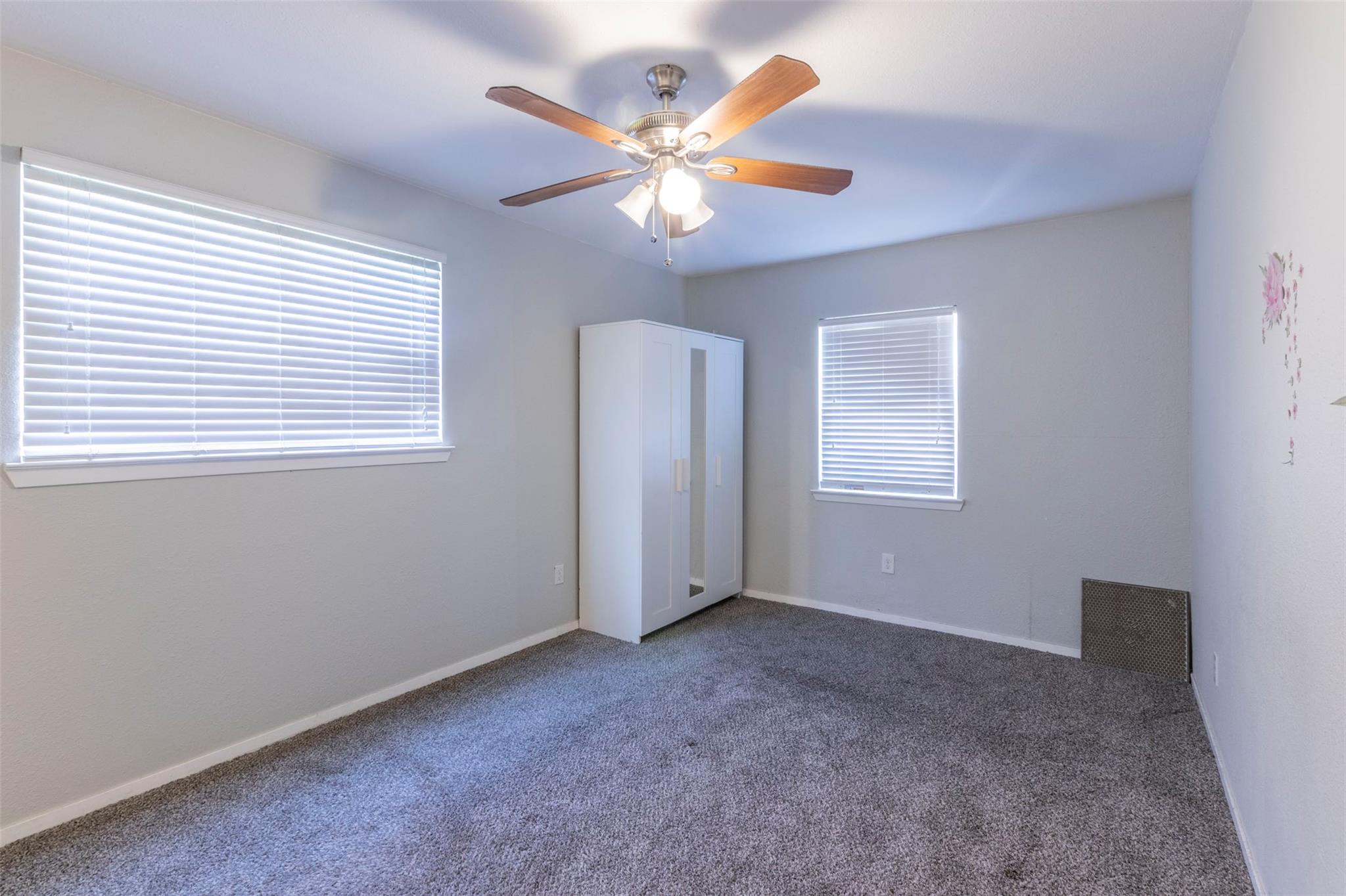 2903 Rogge Ln, Austin, TX 78723