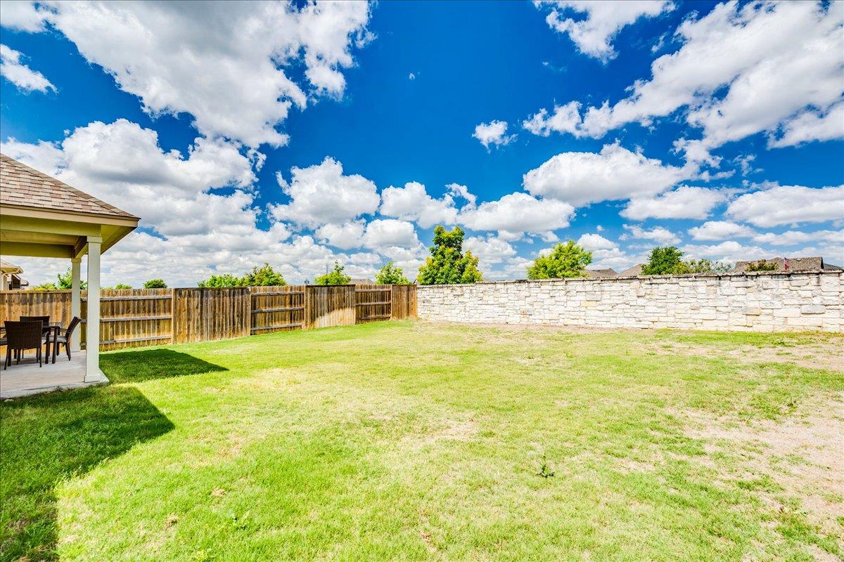 499 Coyote Creek Way, Kyle, TX 78640