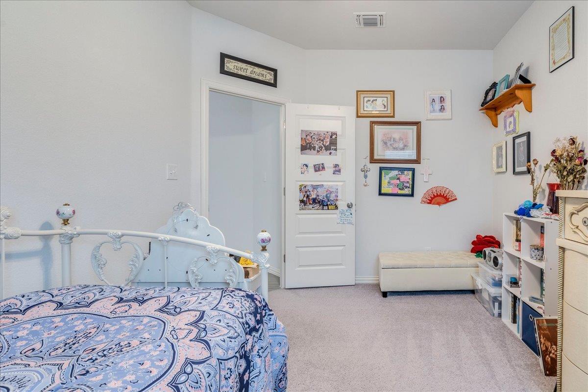 499 Coyote Creek Way, Kyle, TX 78640