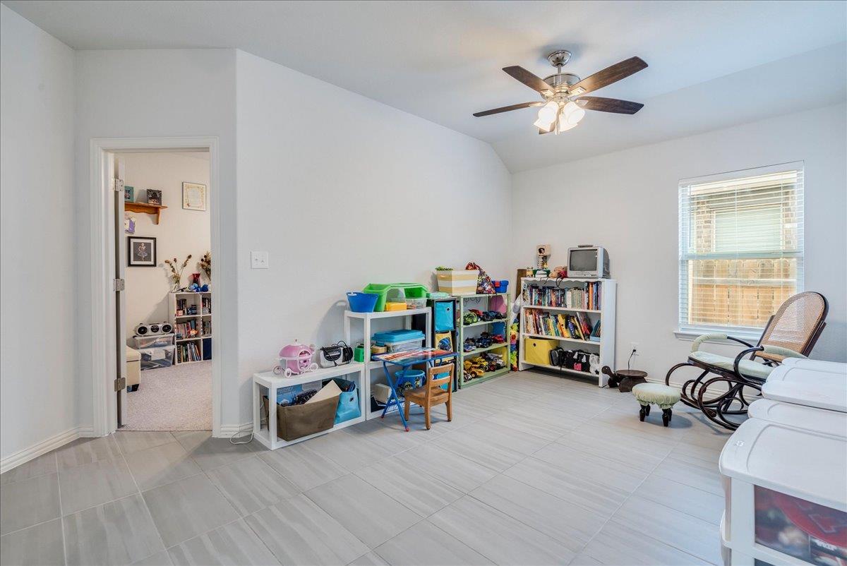 499 Coyote Creek Way, Kyle, TX 78640