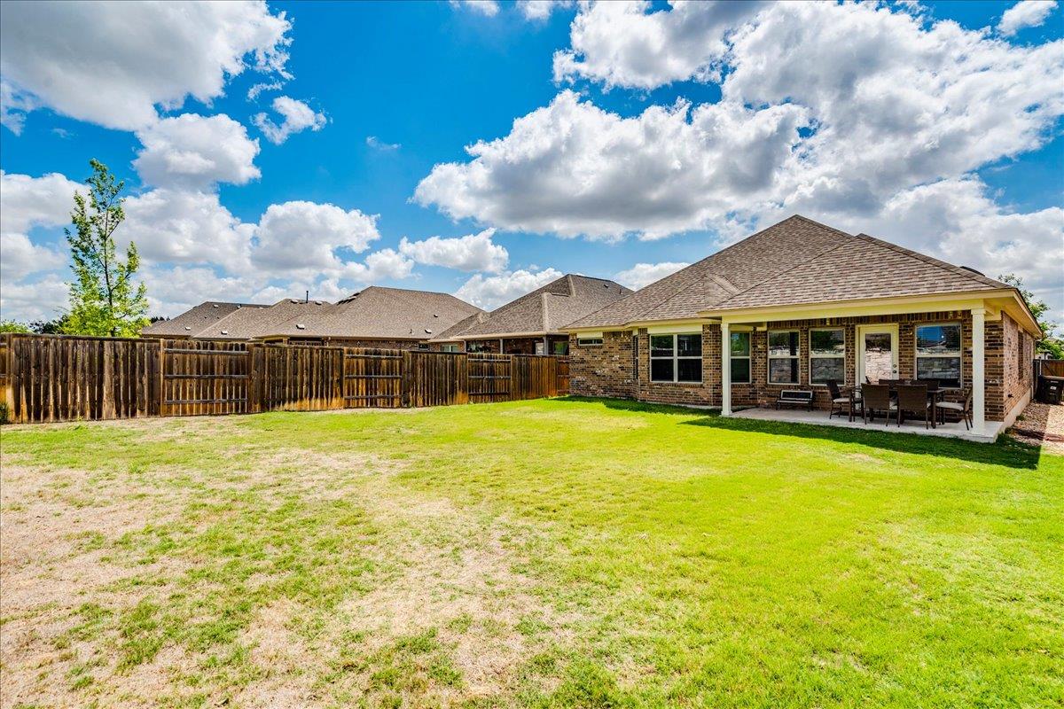 499 Coyote Creek Way, Kyle, TX 78640
