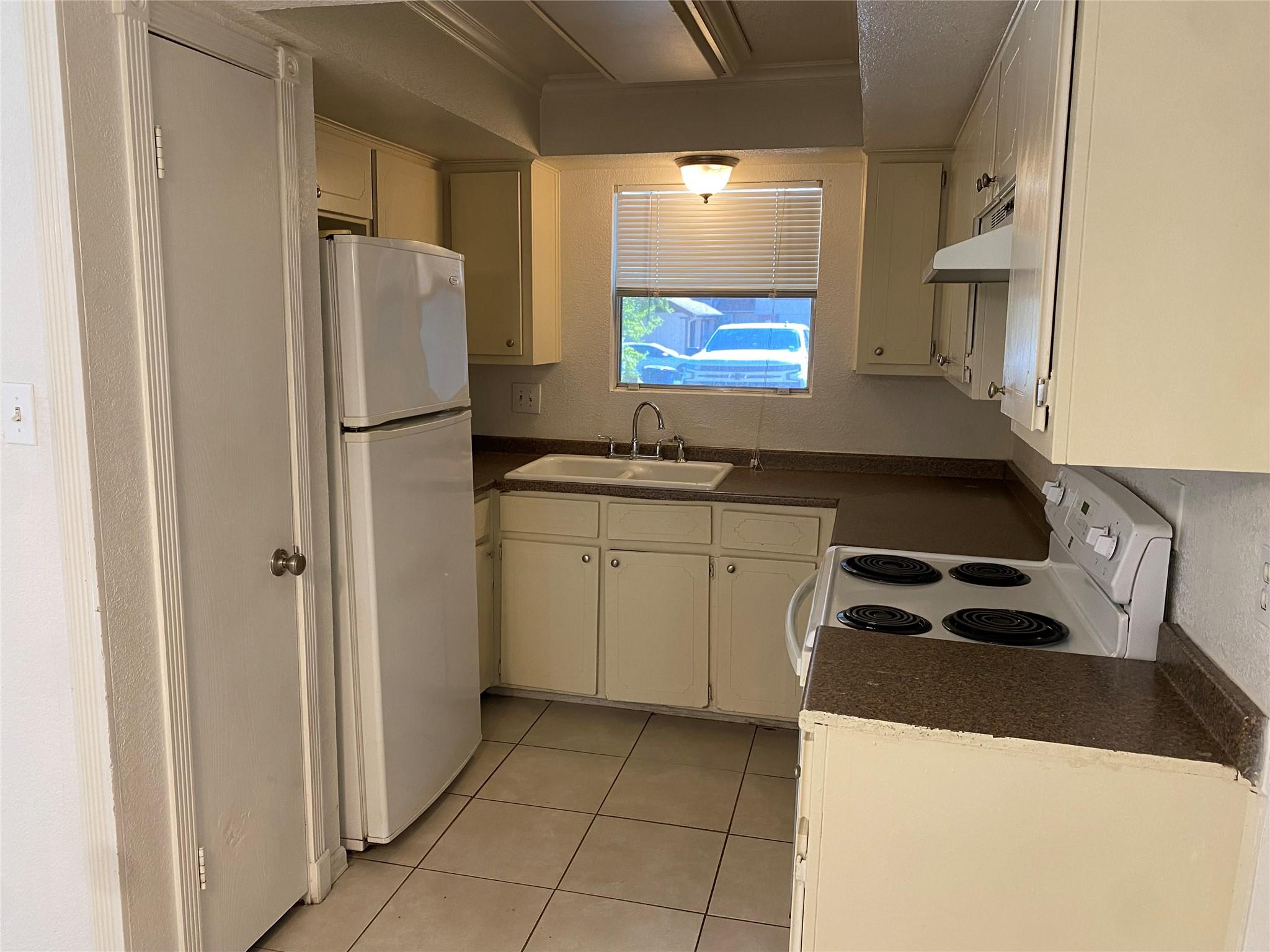 11304 Ptarmigan Cv # B, Austin, TX 78758