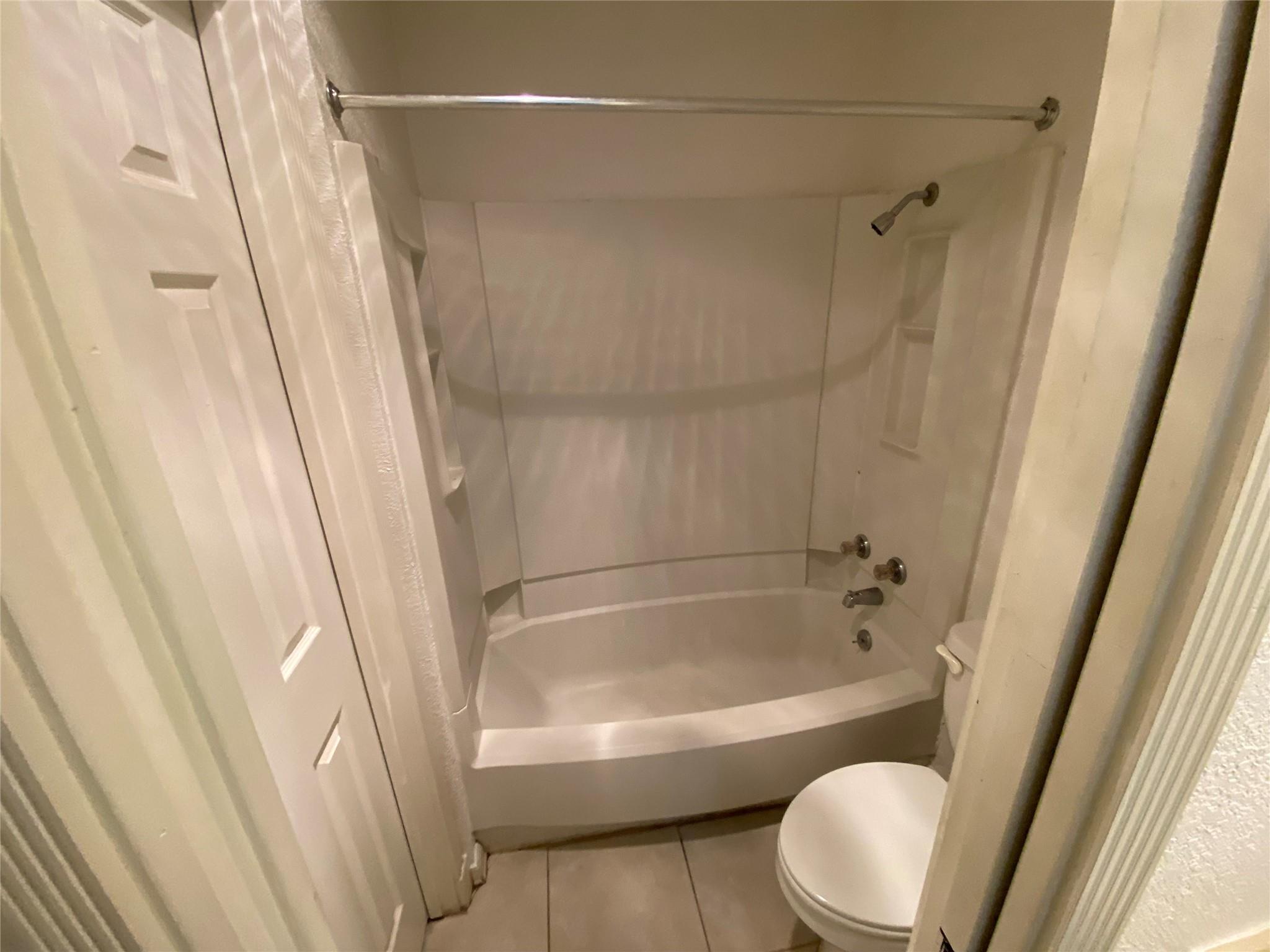 11304 Ptarmigan Cv # B, Austin, TX 78758