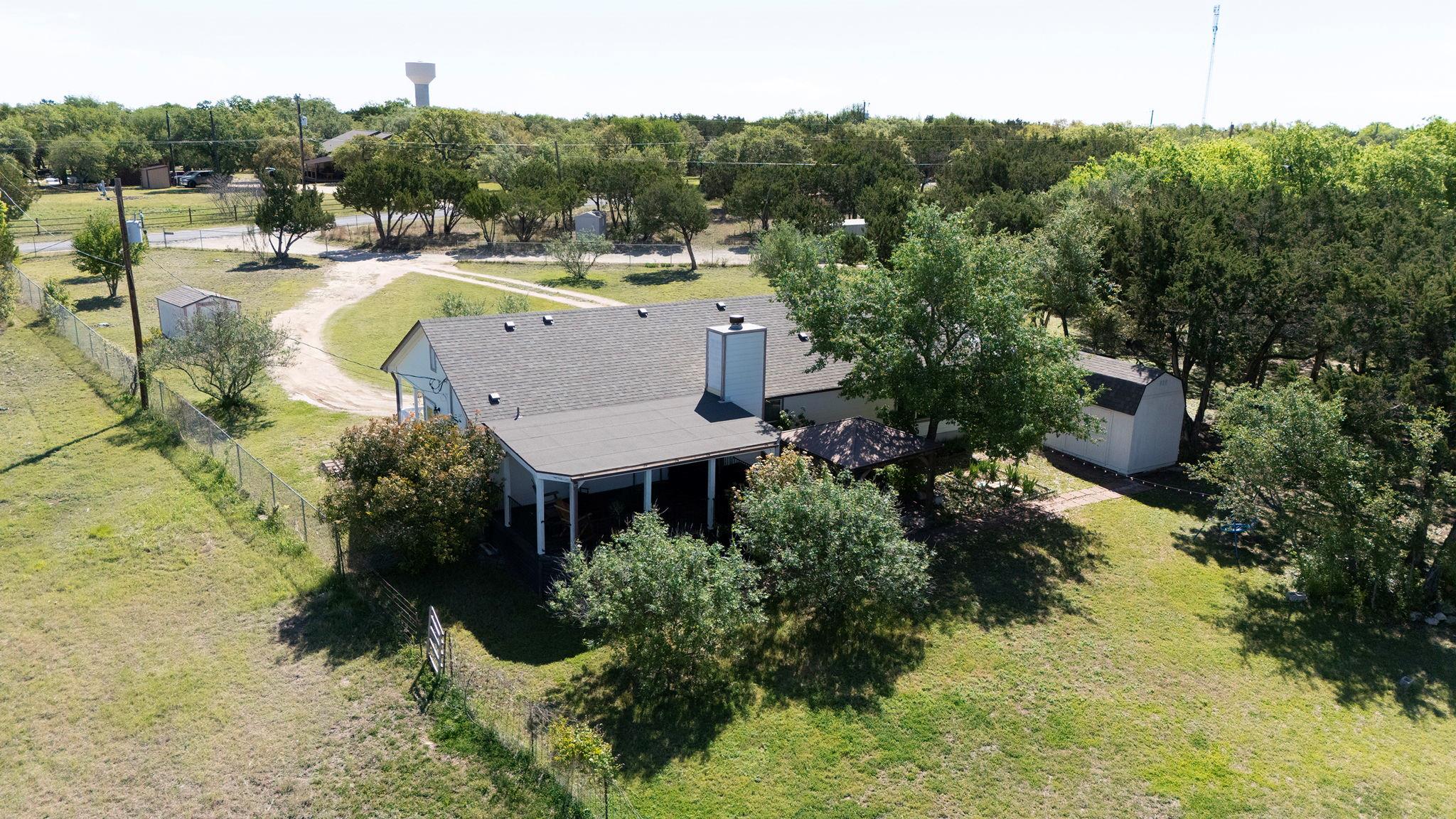 131 Tomahawk Trl, Liberty Hill, TX 78642