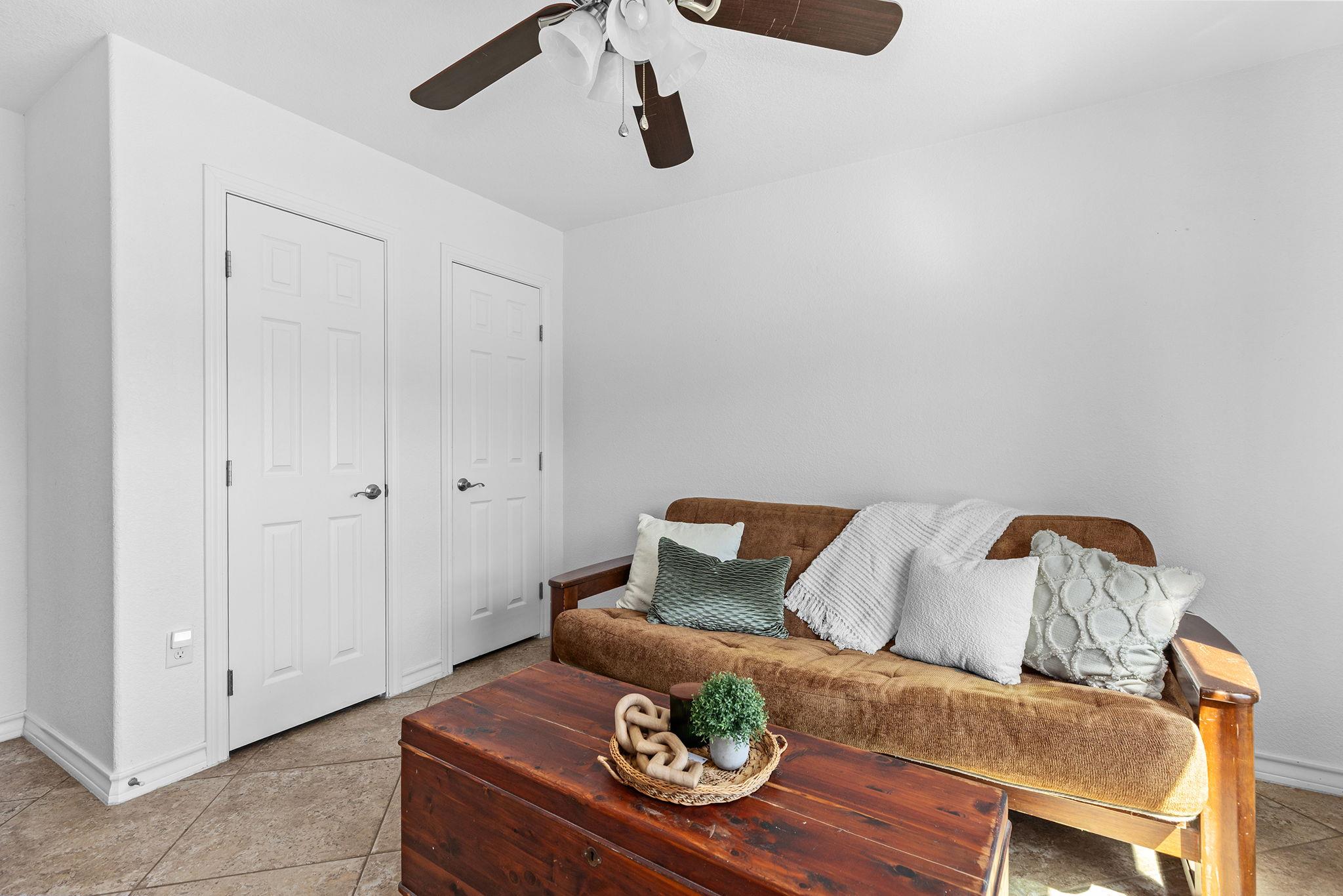 131 Tomahawk Trl, Liberty Hill, TX 78642