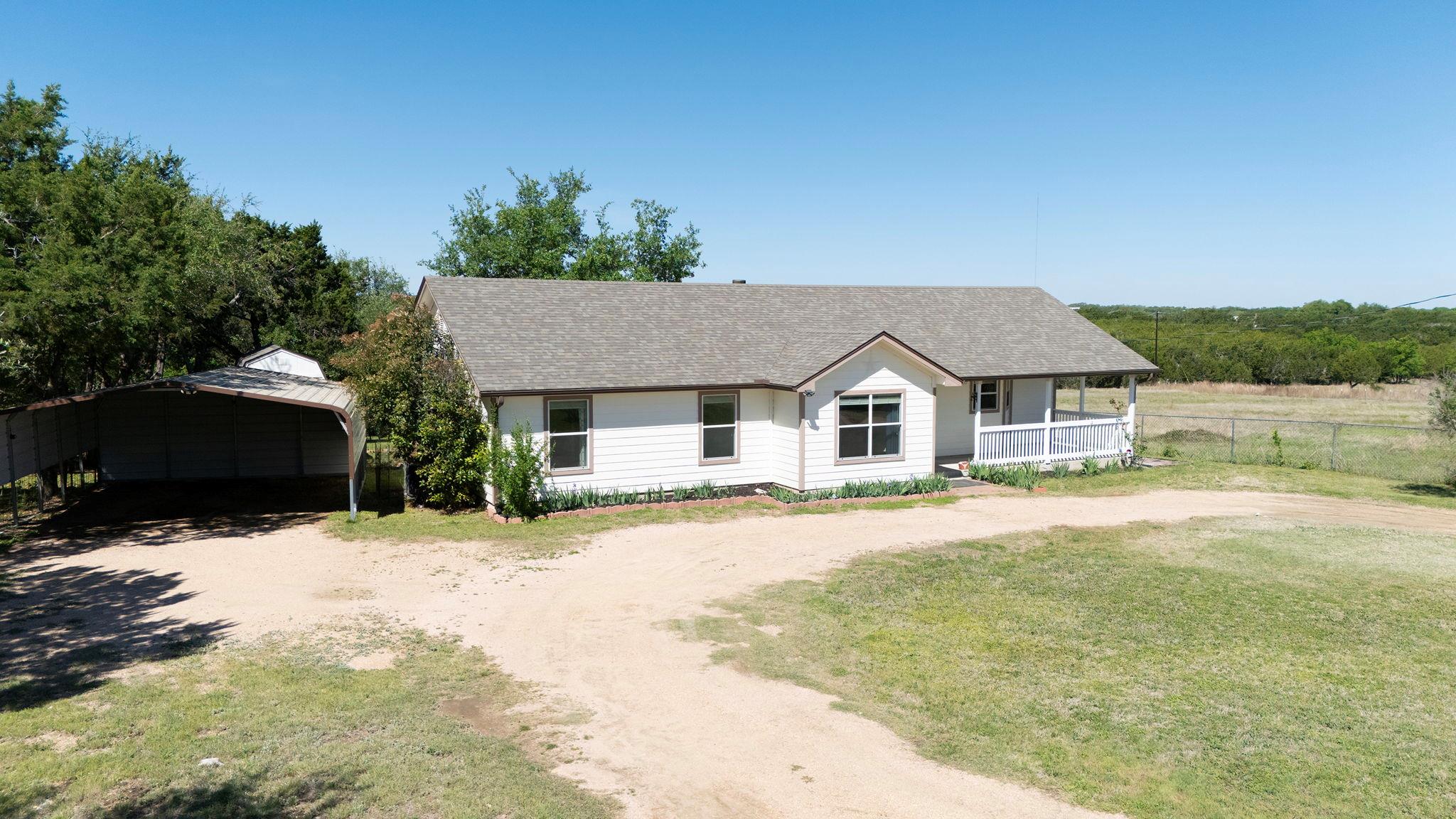 131 Tomahawk Trl, Liberty Hill, TX 78642