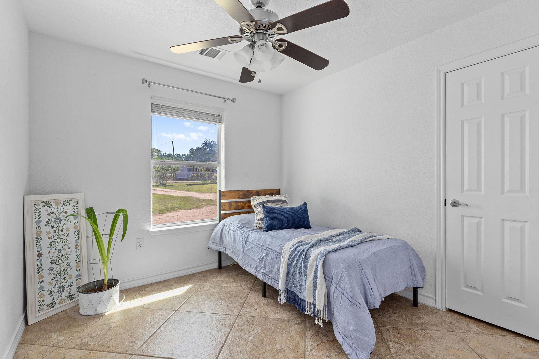 131 Tomahawk Trl, Liberty Hill, TX 78642