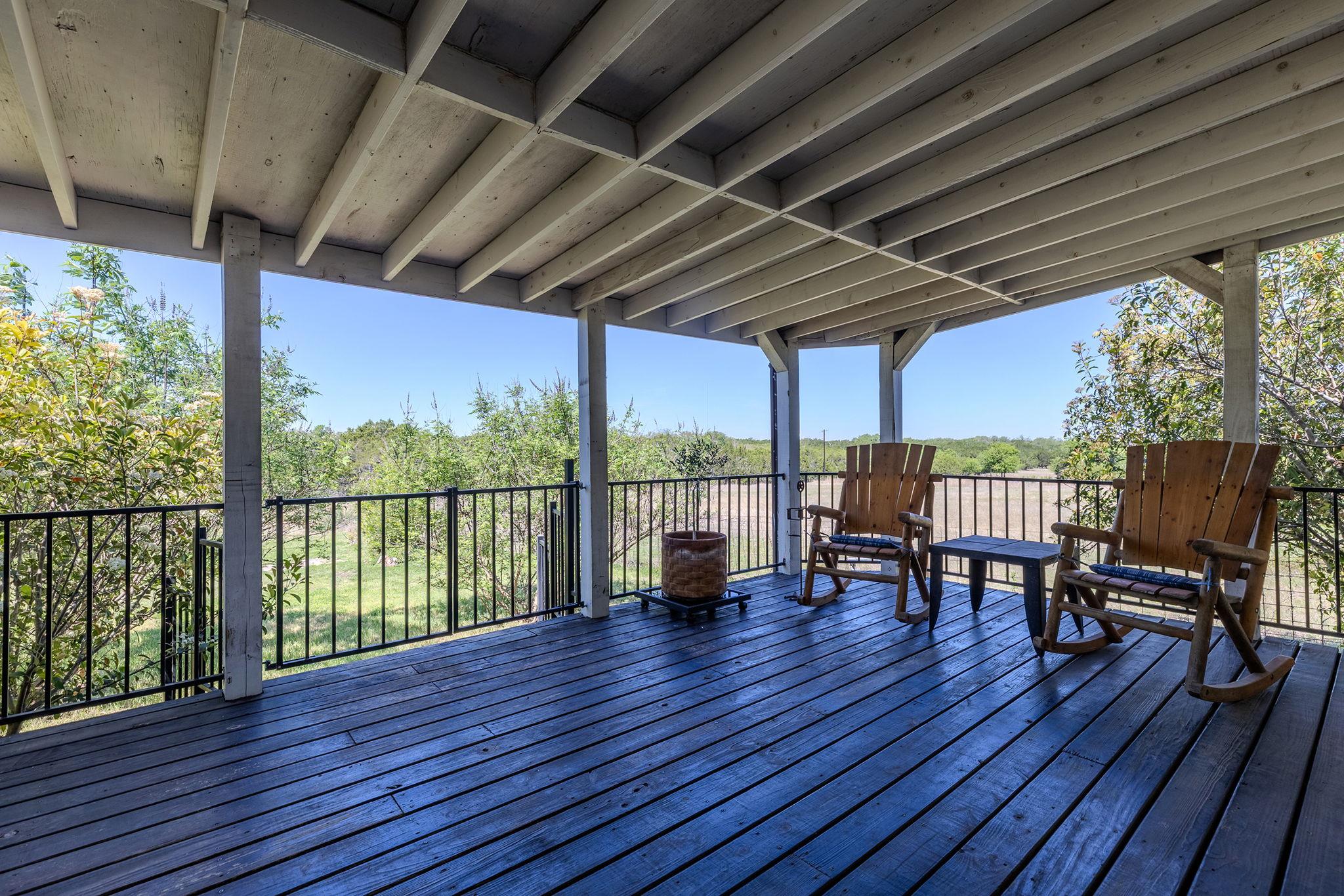 131 Tomahawk Trl, Liberty Hill, TX 78642