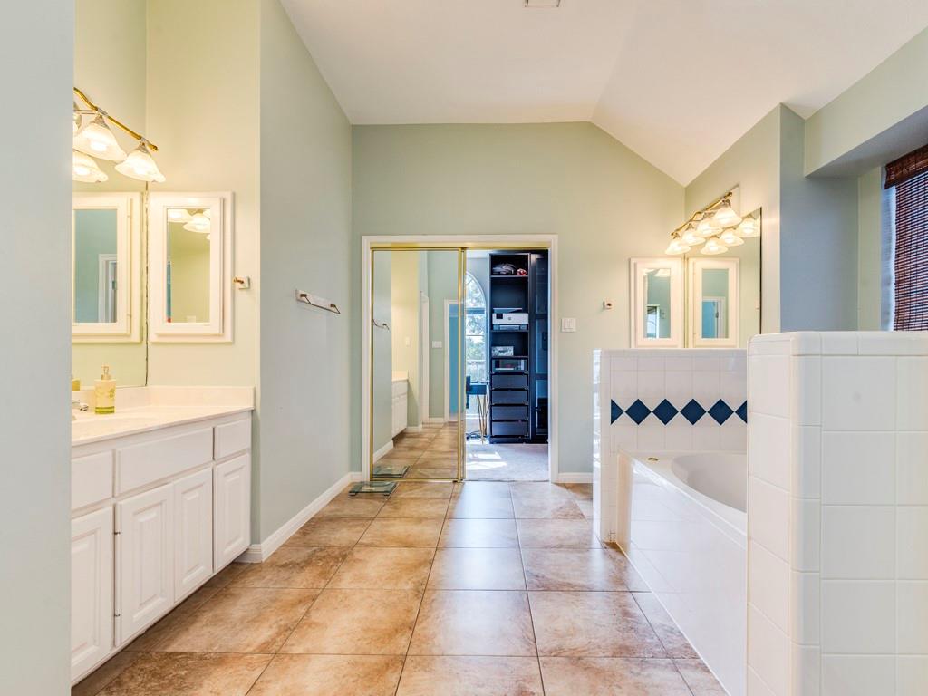 5847 Back Bay Ln, Austin, TX 78739