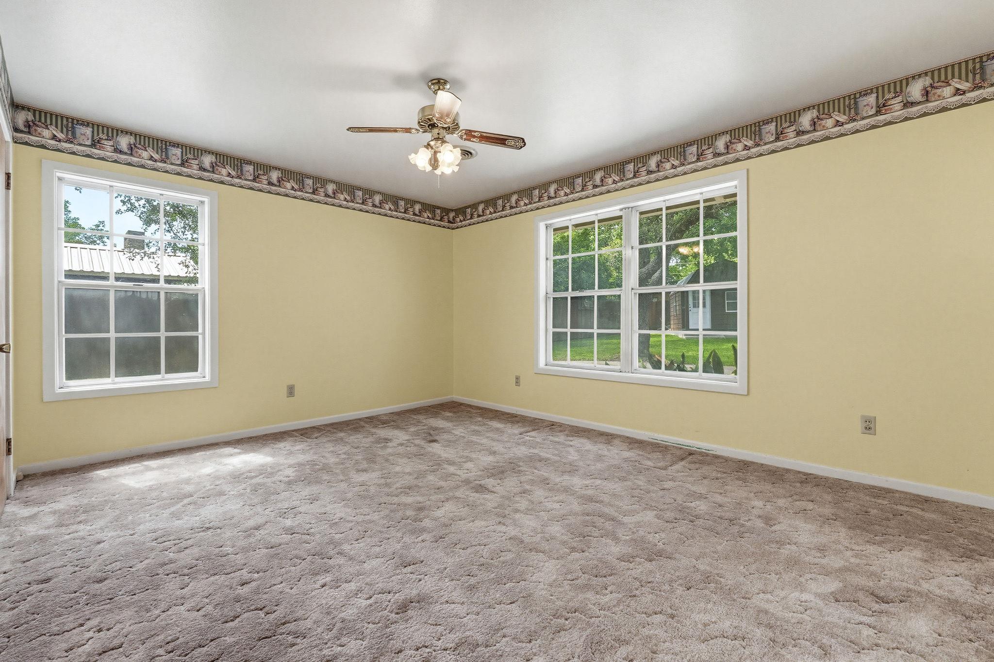 1409 W North Ave, Lampasas, TX 76550