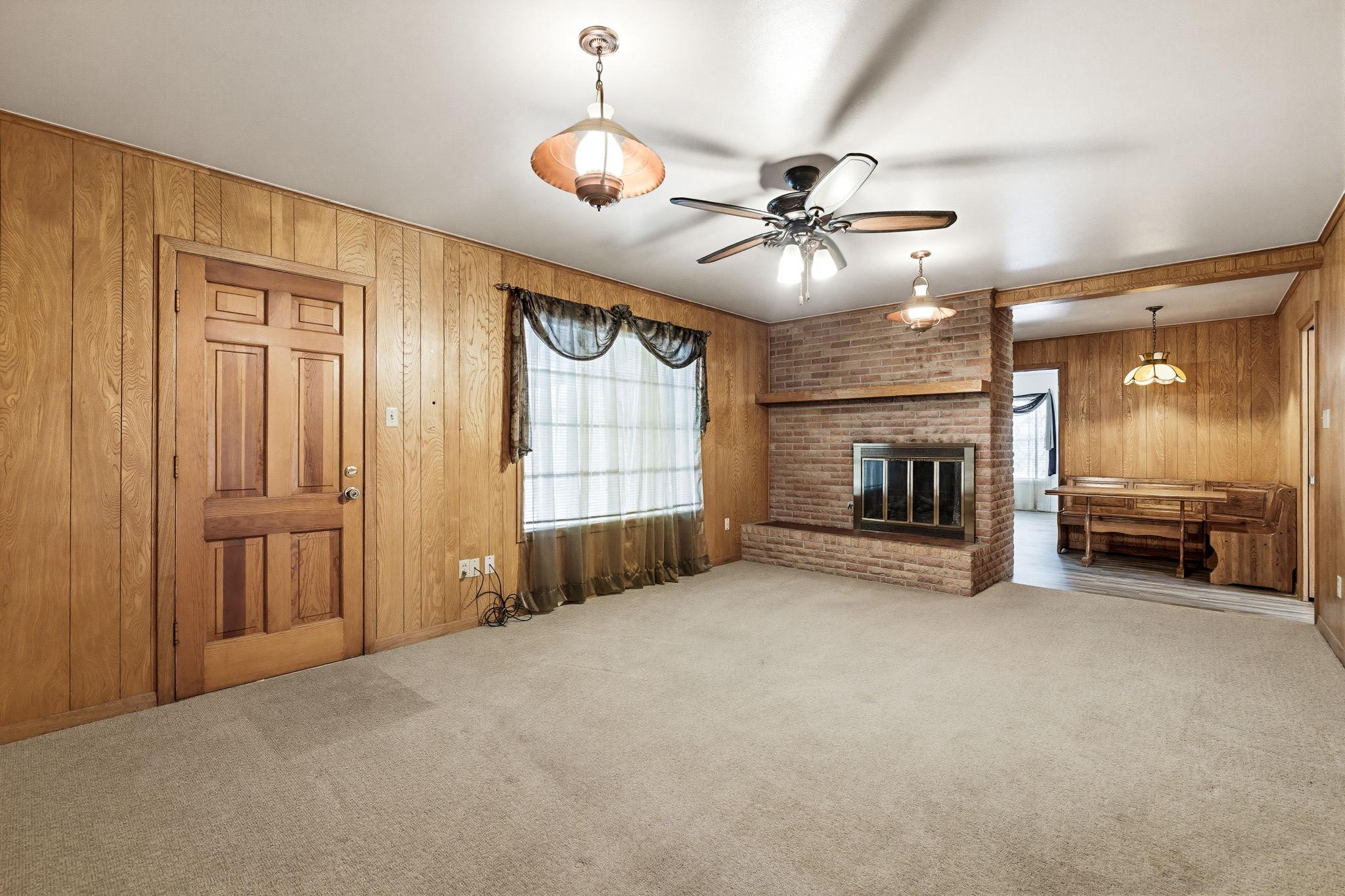 1409 W North Ave, Lampasas, TX 76550