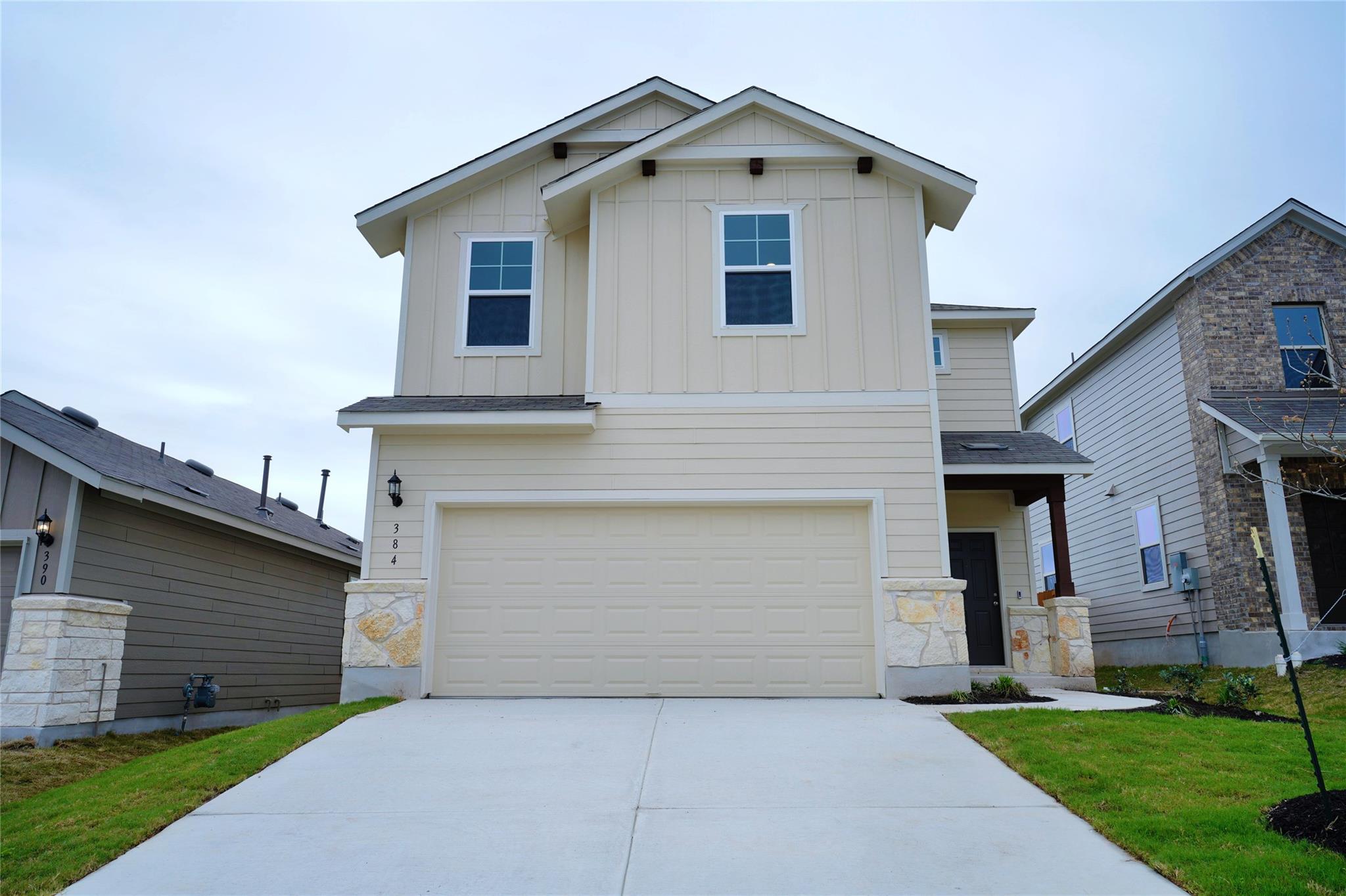 384 Papaya Dr, Buda, TX 78610