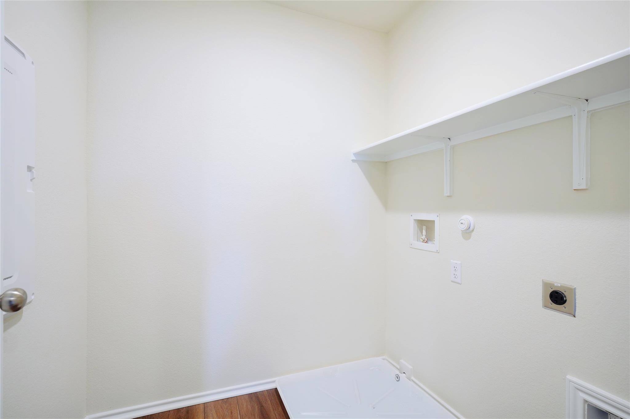 384 Papaya Dr, Buda, TX 78610