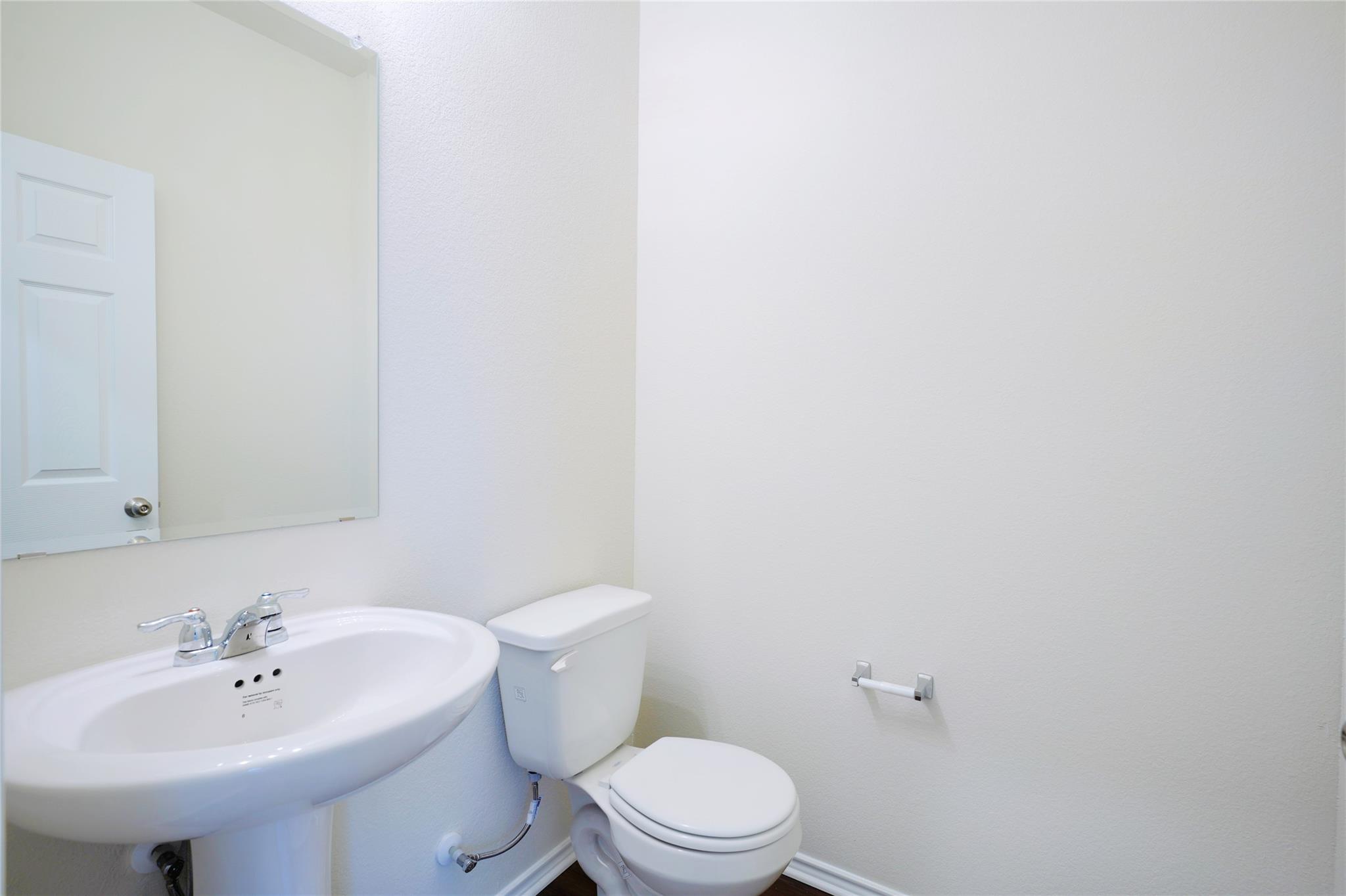 384 Papaya Dr, Buda, TX 78610