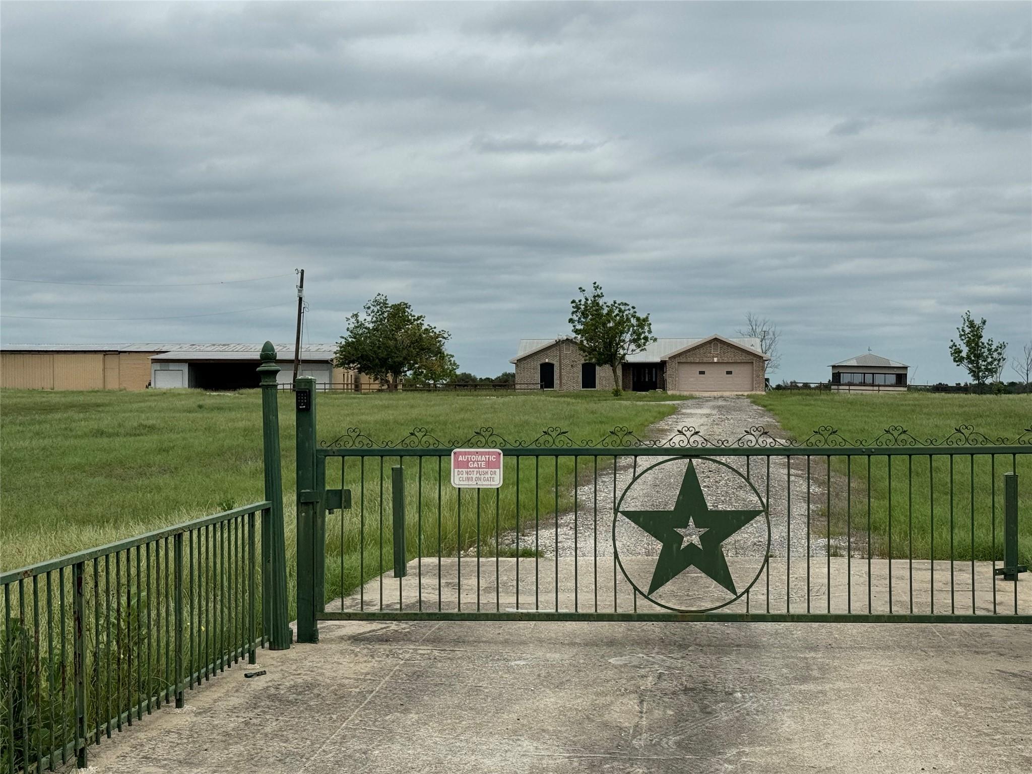 21000 Cameron Rd, Coupland, TX 78615