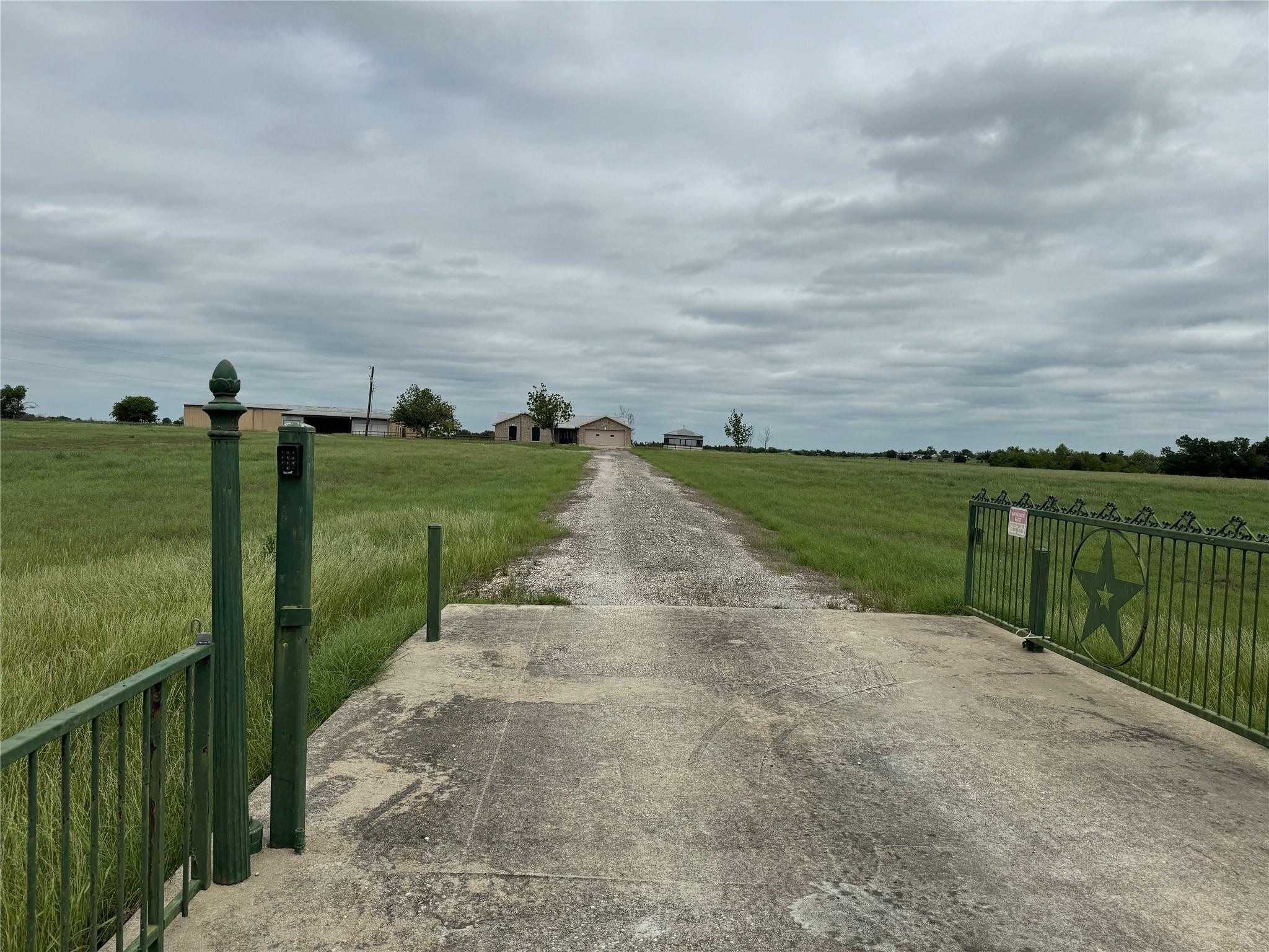 21000 Cameron Rd, Coupland, TX 78615