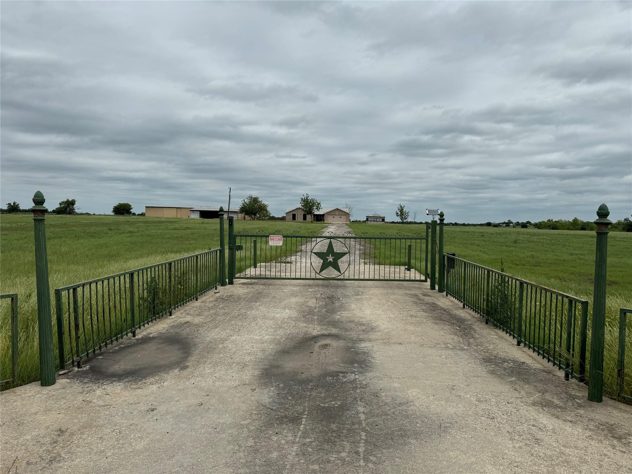 21000 Cameron Rd, Coupland, TX 78615