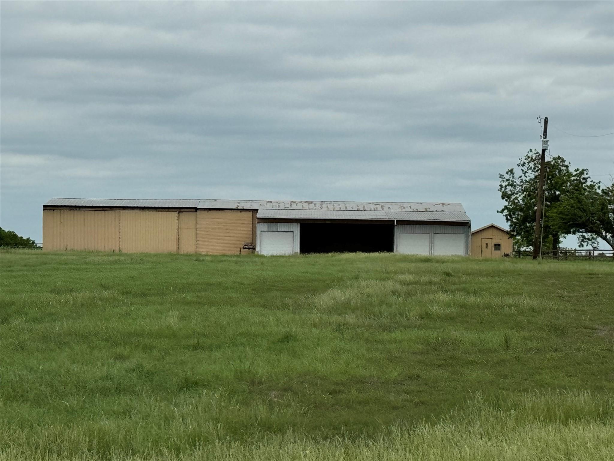 21000 Cameron Rd, Coupland, TX 78615