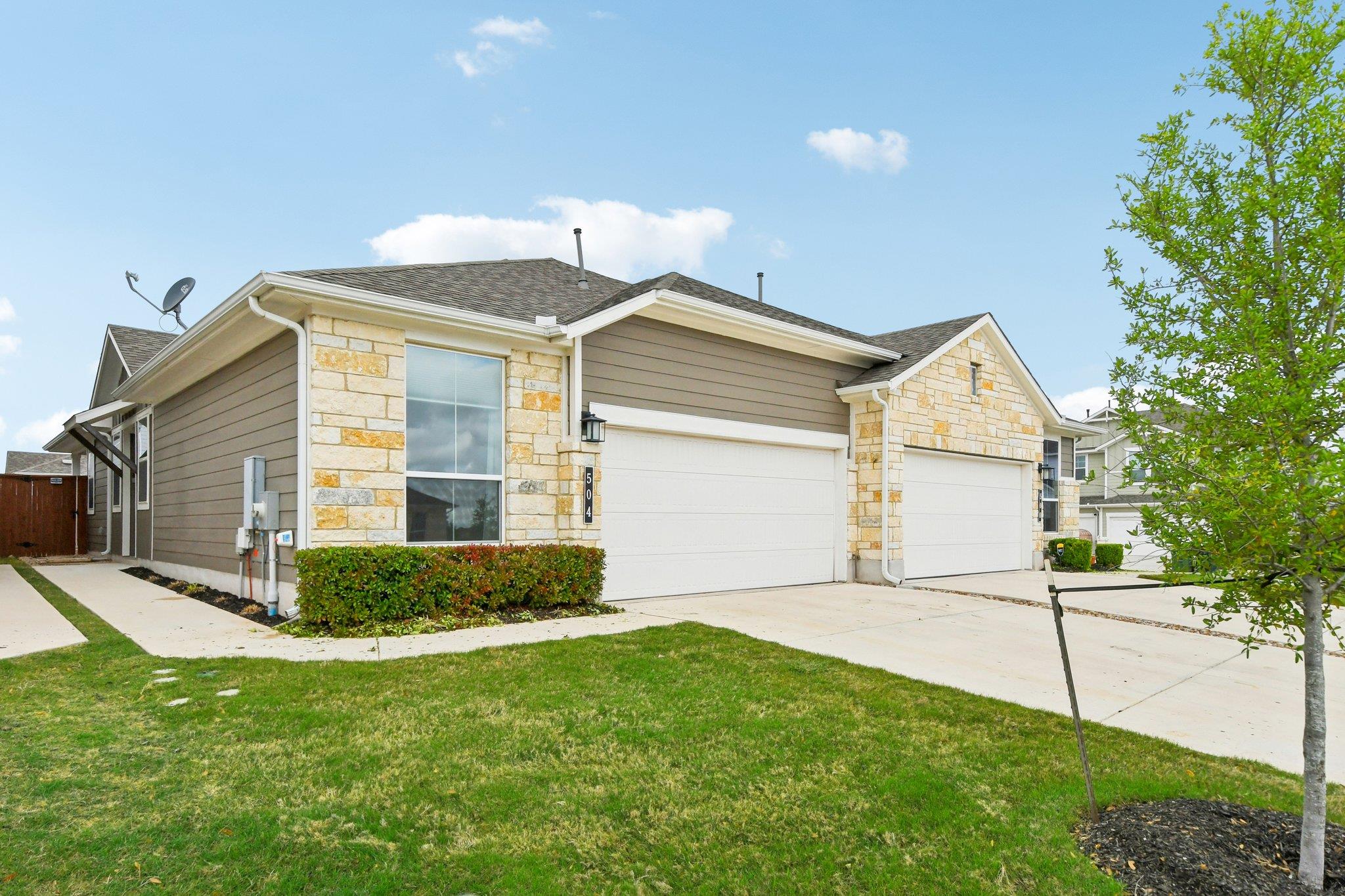 504 Peace Dr, Liberty Hill, TX 78642