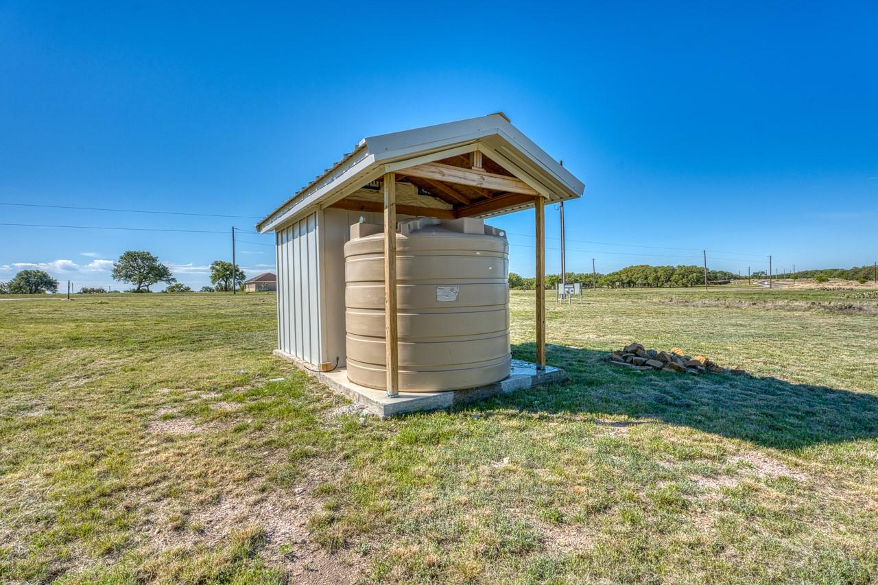 224 Blackbuck Ridge Dr, Lampasas, TX 76550