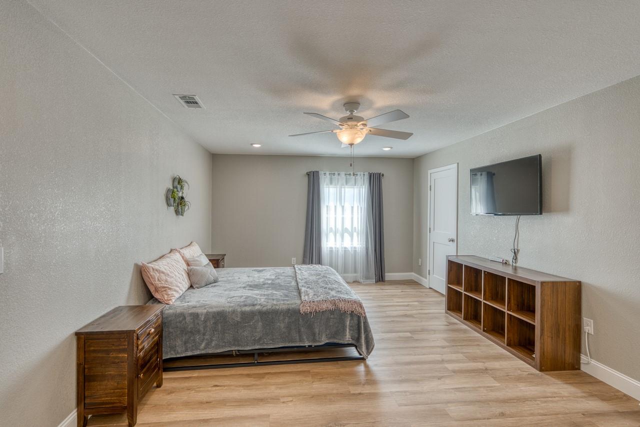 224 Blackbuck Ridge Dr, Lampasas, TX 76550