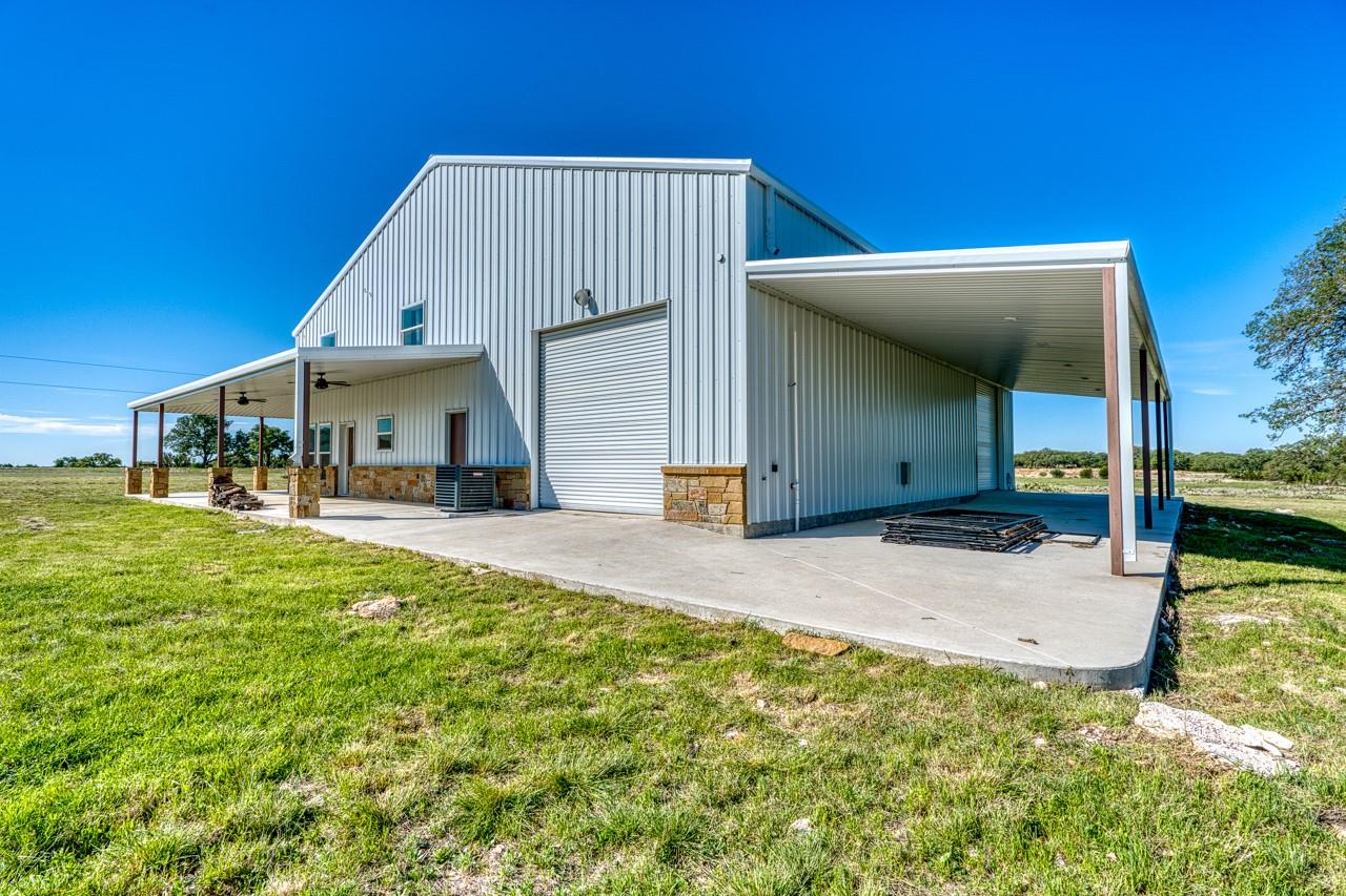 224 Blackbuck Ridge Dr, Lampasas, TX 76550