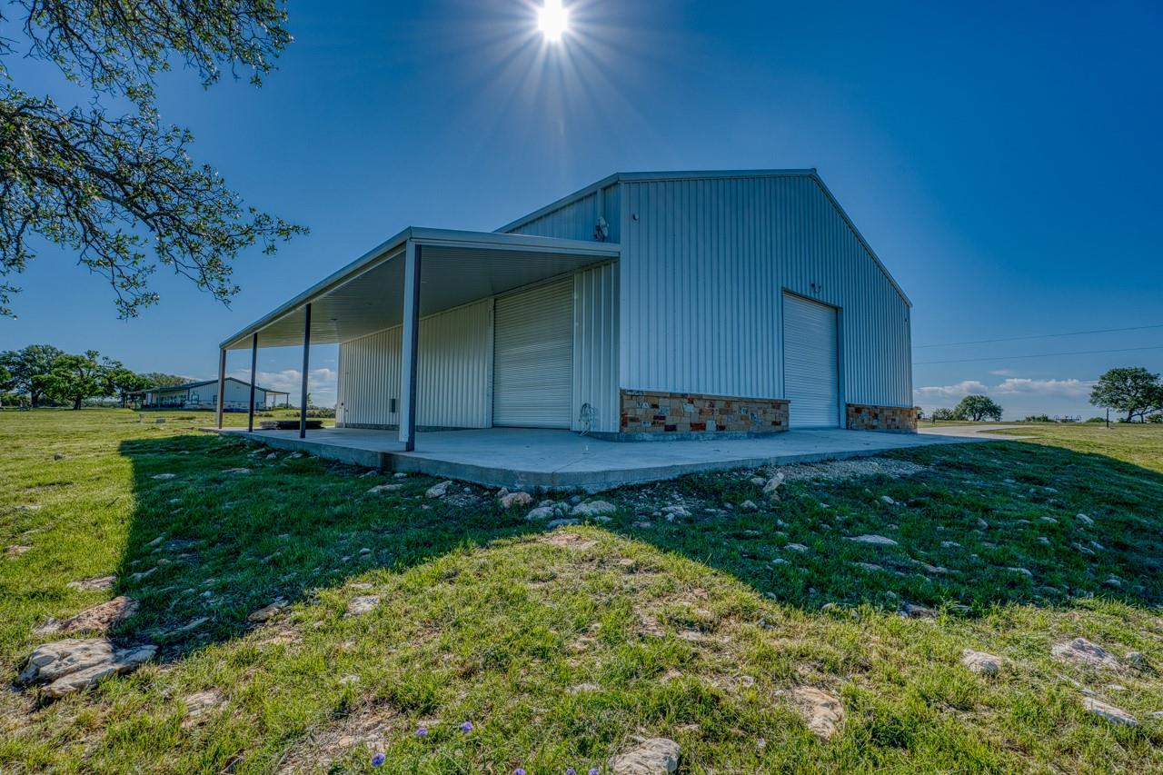 224 Blackbuck Ridge Dr, Lampasas, TX 76550