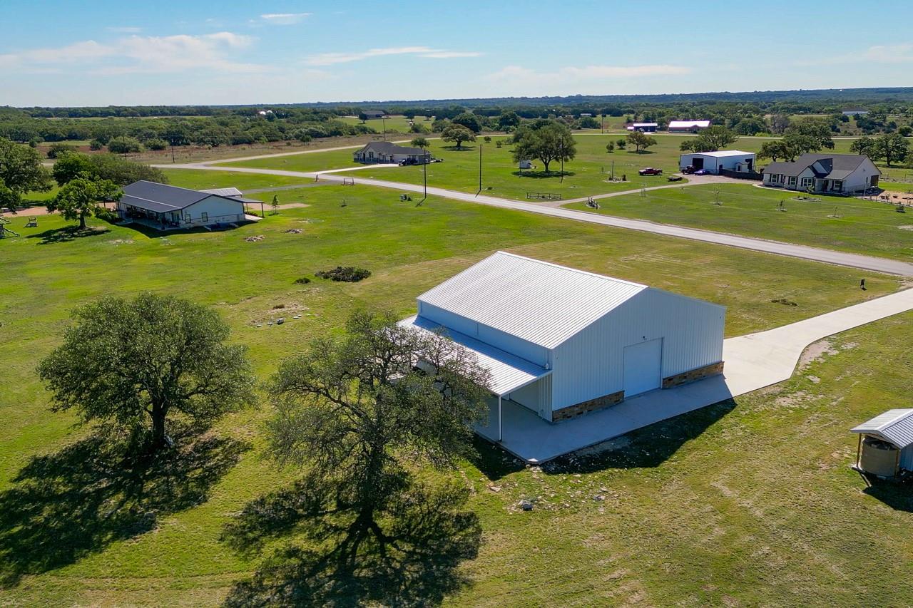 224 Blackbuck Ridge Dr, Lampasas, TX 76550